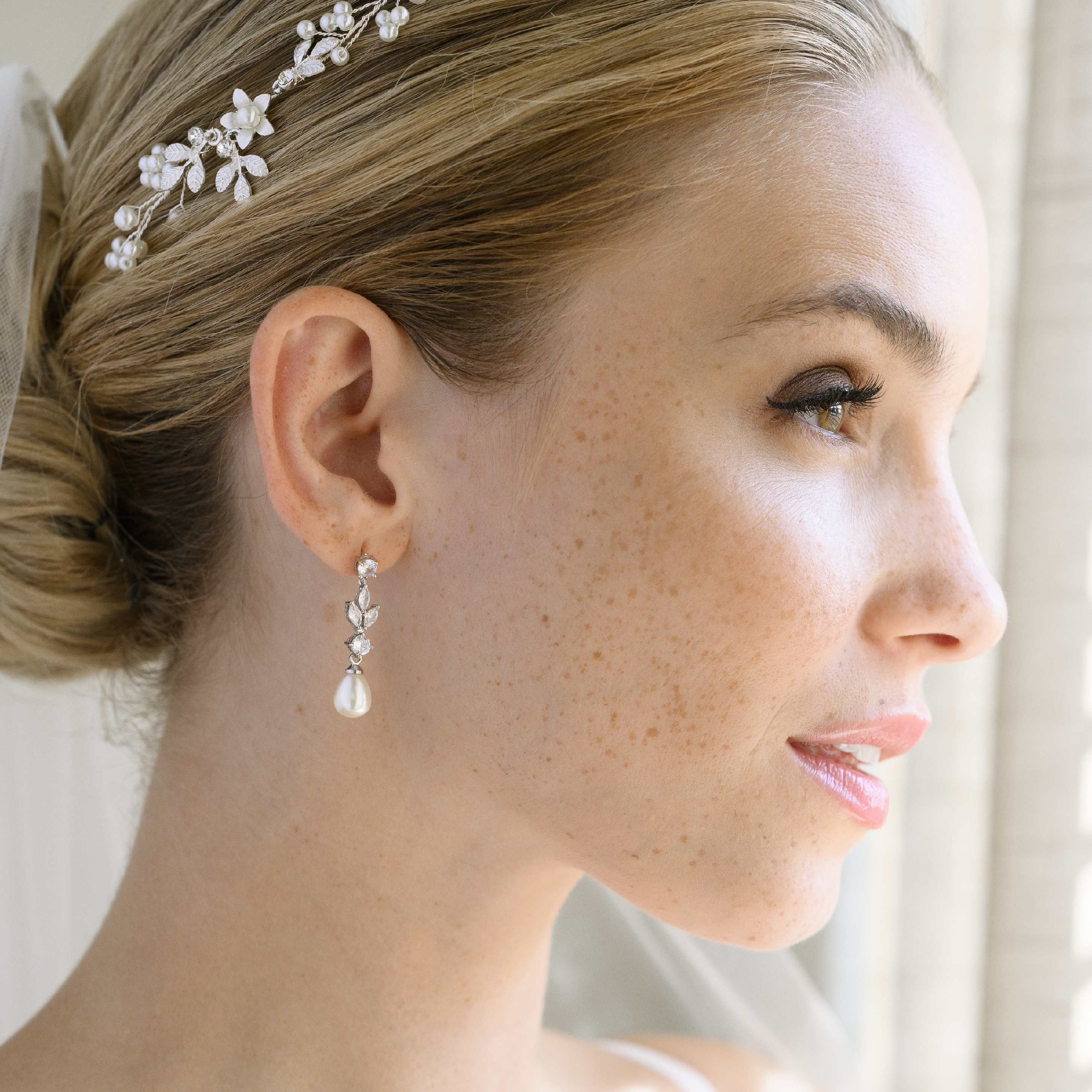 EARRINGS Dangle Full Stone Gloria Hope Silver Plated with Zircon Stones and Pearls GH24W-10070E - 3