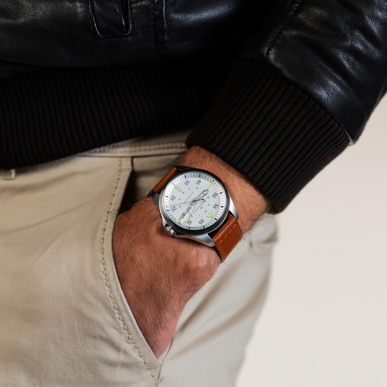 HAMILTON Khaki Aviation Pilot Day Date Auto Silver Dial 42mm Silver Stainless Steel Brown Leather Strap H64635550 - 5