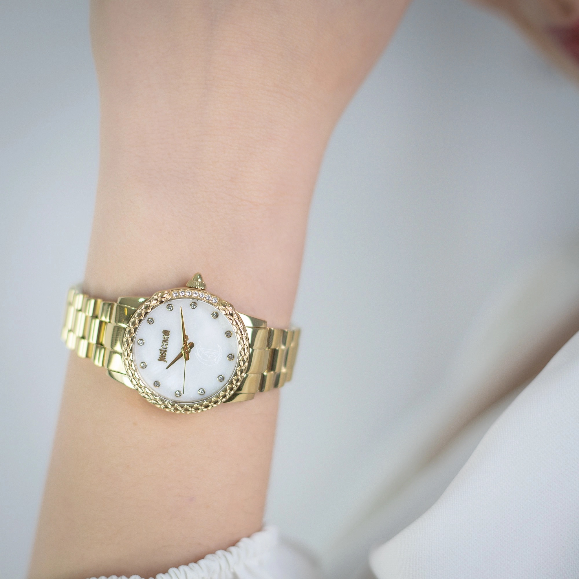 JUST CAVALLI Snake White MOP Dial 30mm Gold Stainless Steel Bracelet JC1L310M0065 - 4