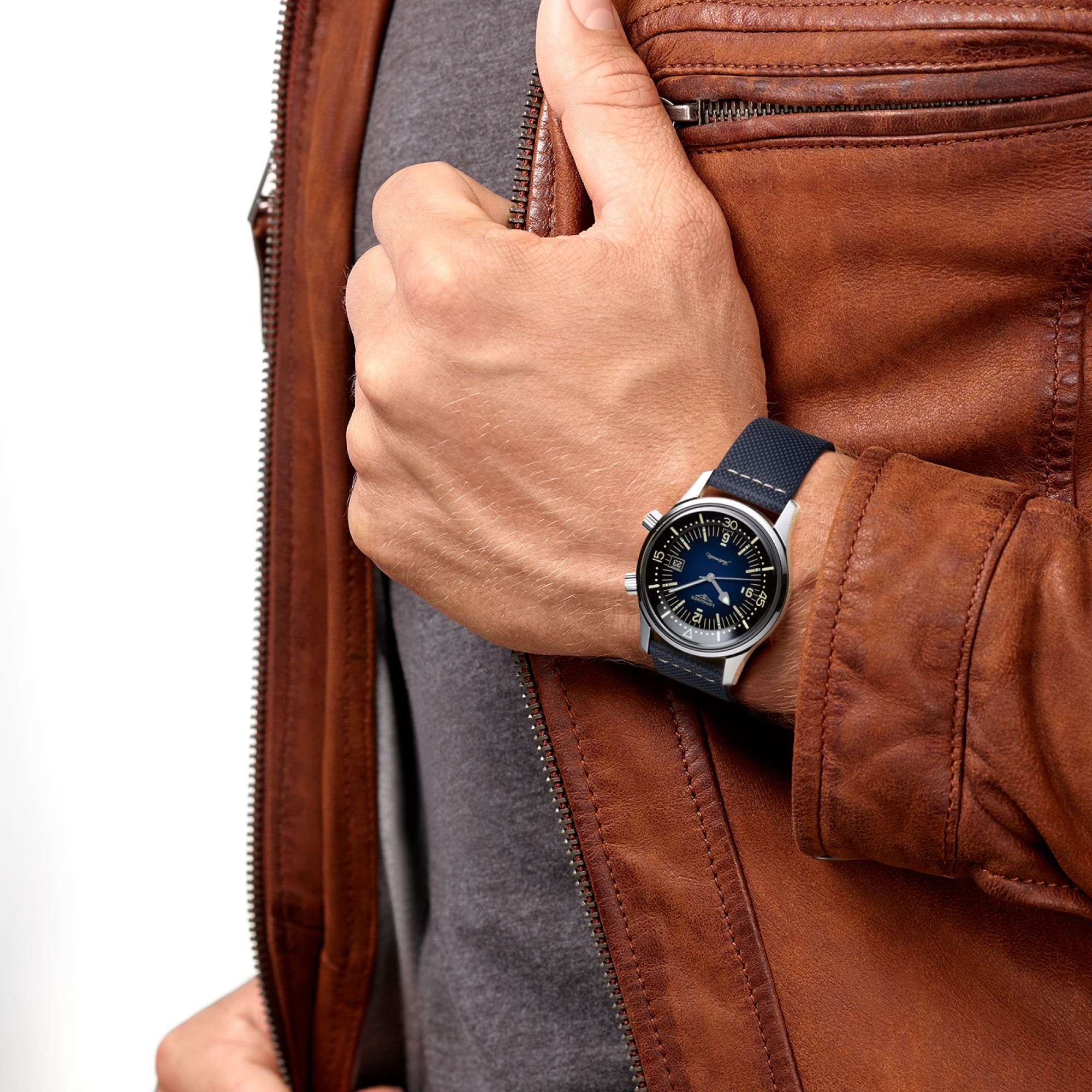 LONGINES Legend Diver Blue Dial 42mm Silver Stainless Steel Blue Leather Strap L37744902 - 5
