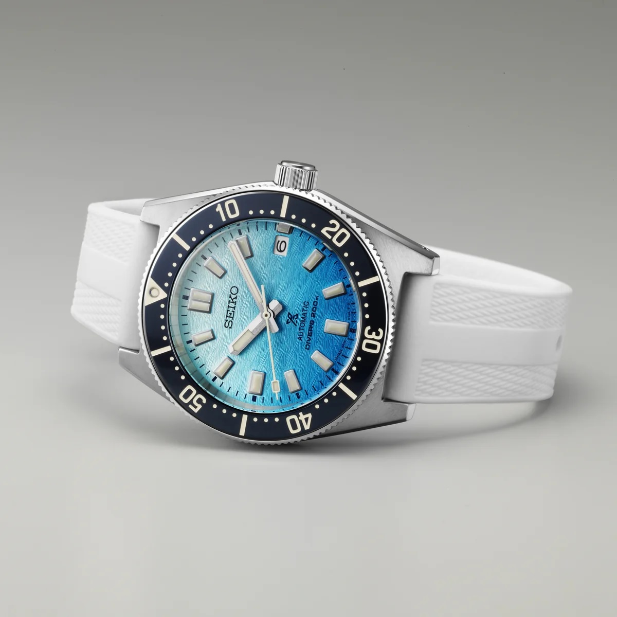 SEIKO Prospex Divers Limited Edition Zakynthos 1965 Recreation Automatic 40.5mm Silver Stainless Steel Gift Set with Bracelet and Extra White Strap SPB473J1 - 4