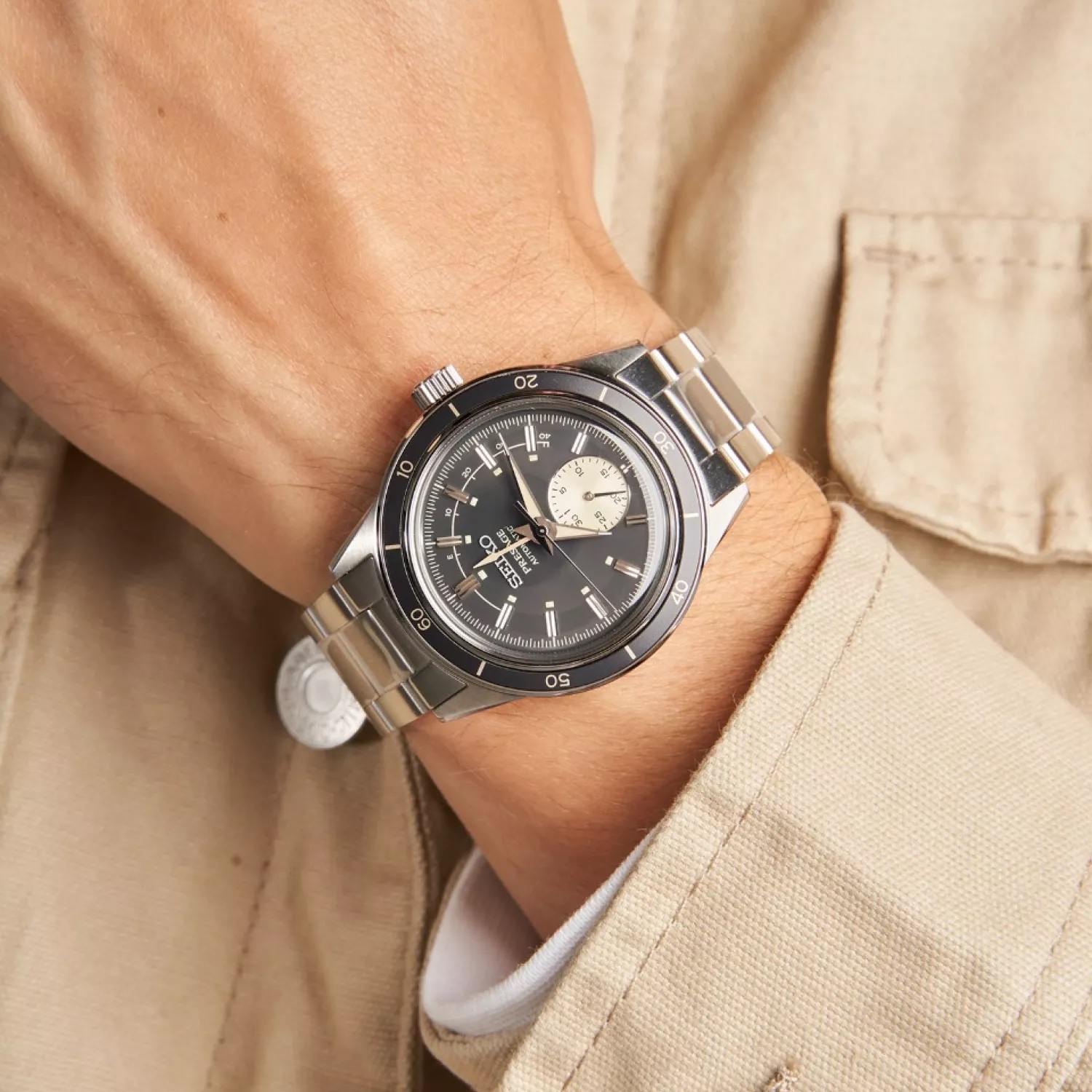 SEIKO Presage Style 60's Power Reserve Automatic Black Dial 40.8mm Silver Stainless Steel Bracelet SSA449J1 - 5