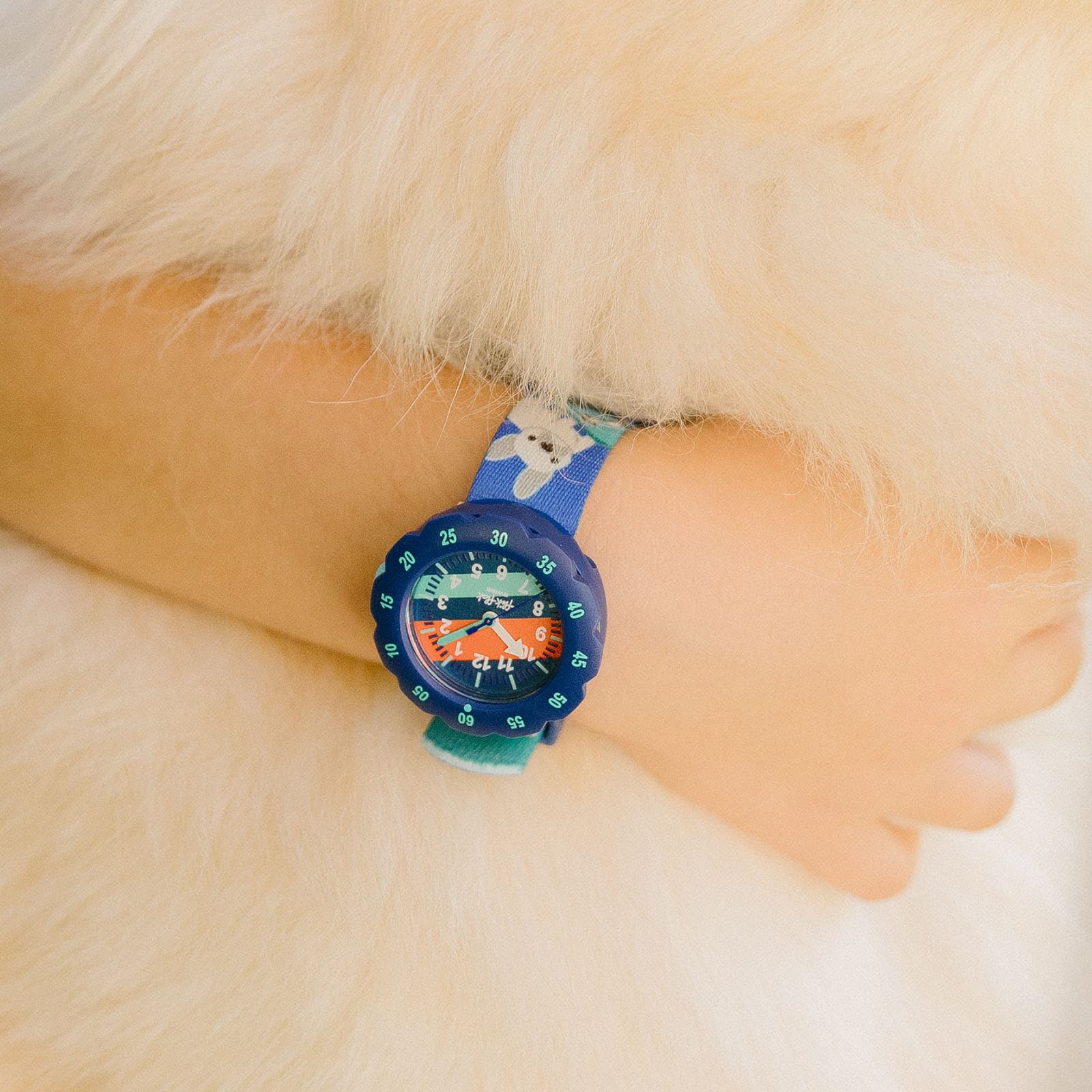 FLIK FLAK Friends Fur-Ever Skating Frenchie 34.75mm Multicolor Fabric Strap ZFPSP075 - 4