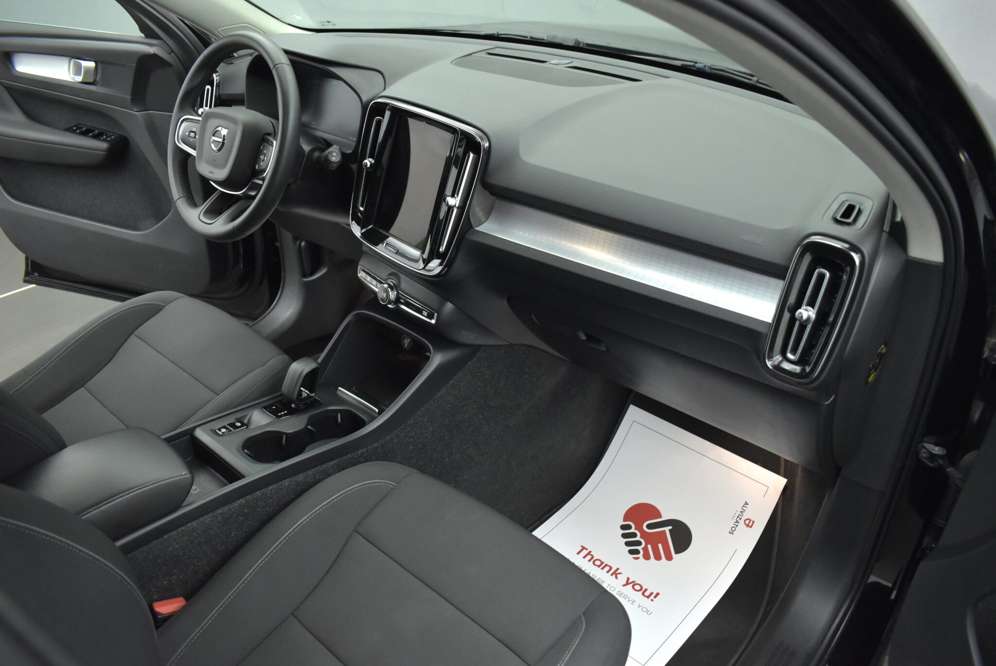 Volvo XC40 1.5 T4 Recharge Inscription Business - 14