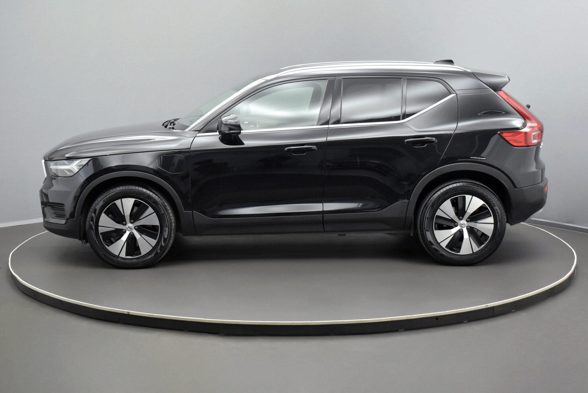 Volvo XC40 1.5 T4 Recharge Inscription Business - 3