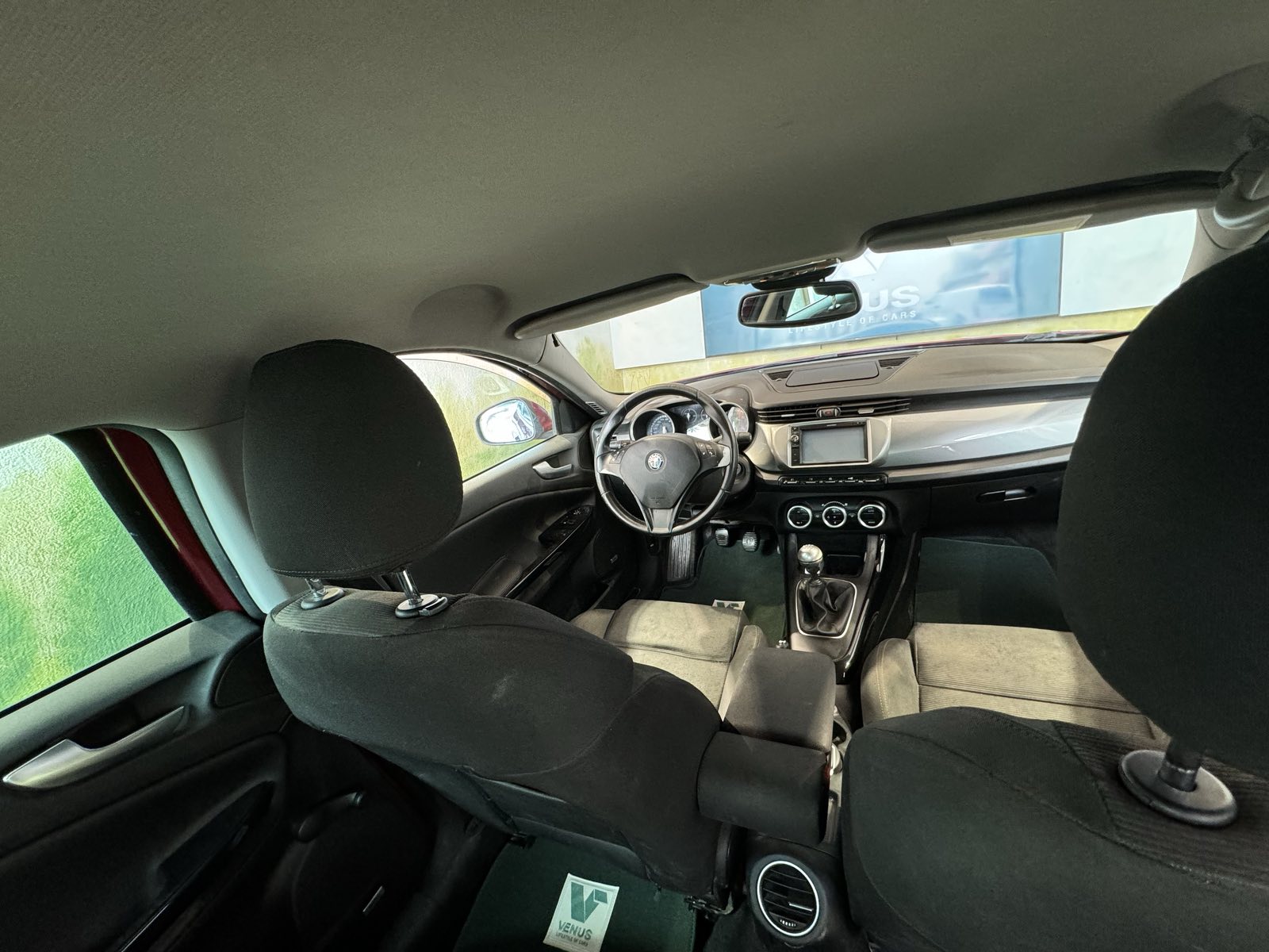 Alfa Romeo Giulietta JTD 2 Diesel 2011 - 13