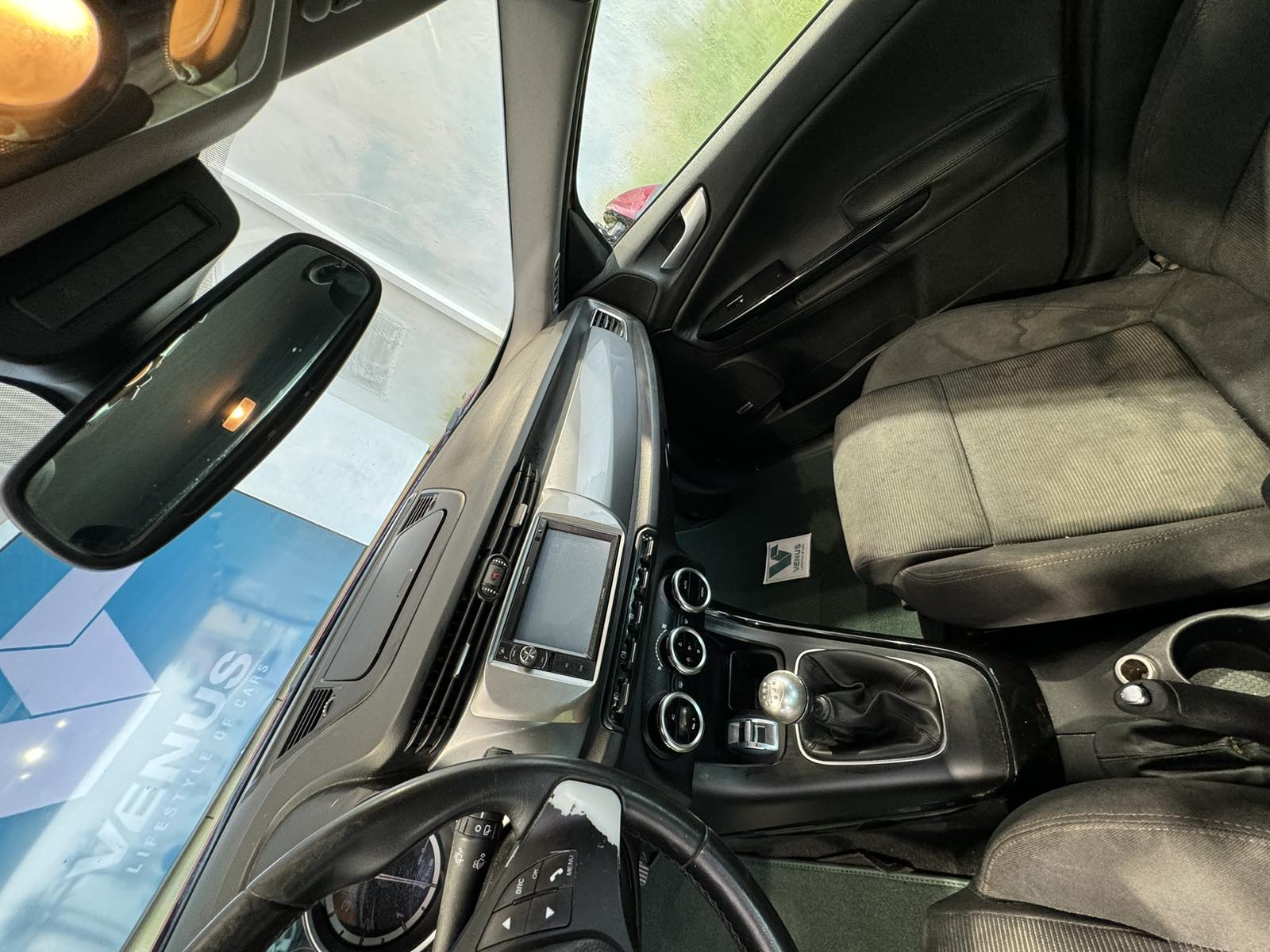 Alfa Romeo Giulietta JTD 2 Diesel 2011 - 15
