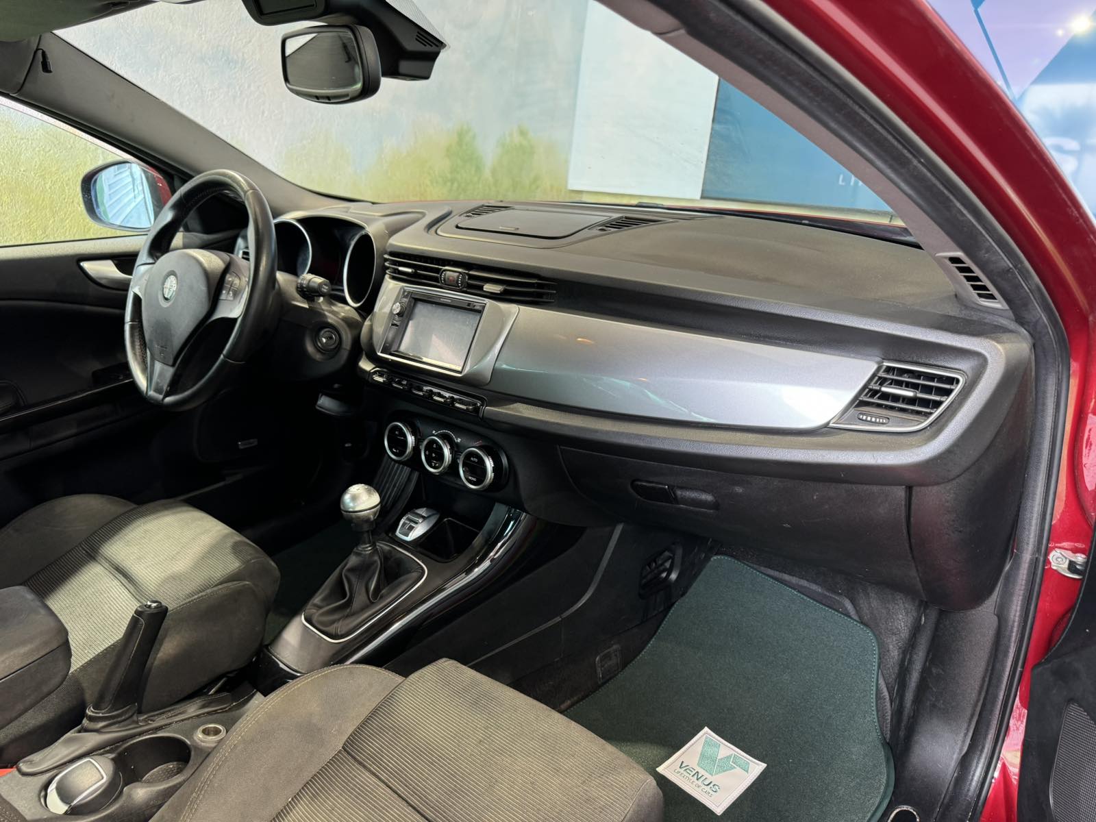 Alfa Romeo Giulietta JTD 2 Diesel 2011 - 16