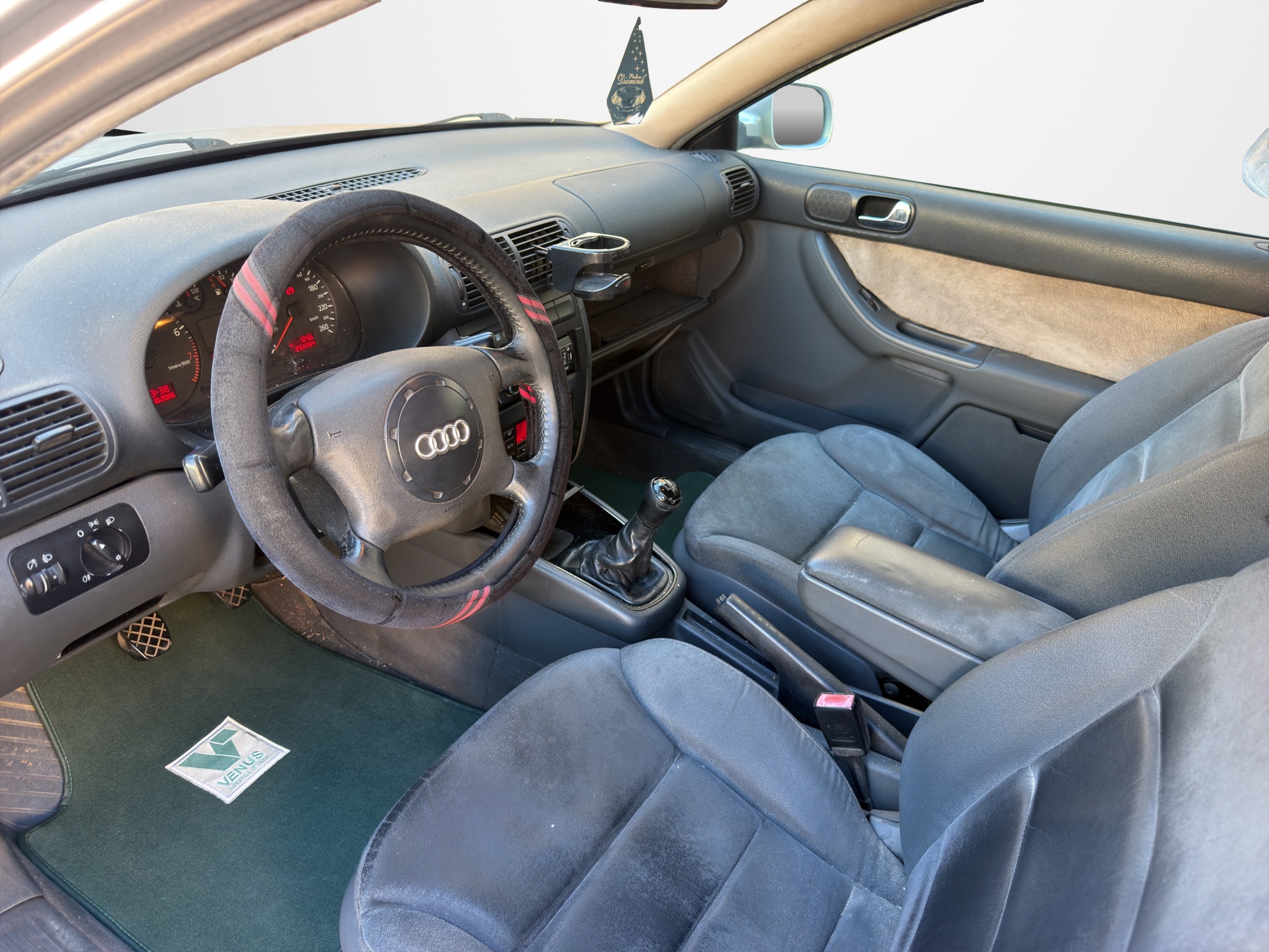 Audi A3 1.6 8V 2000 - 11