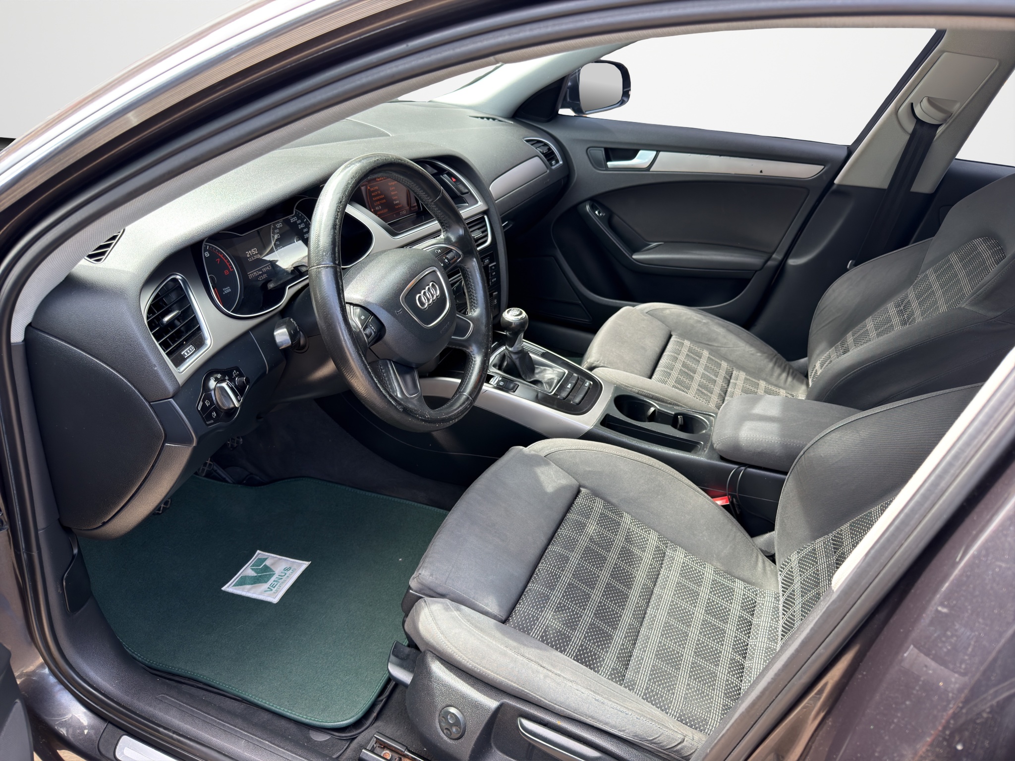 Audi A4 TFSI Turbo Limo Edition 1.8 2013 - 9