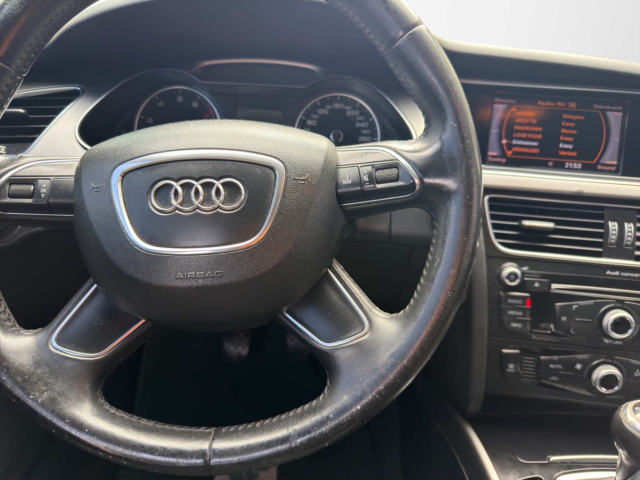 Audi A4 TFSI Turbo Limo Edition 1.8 2013 - 15