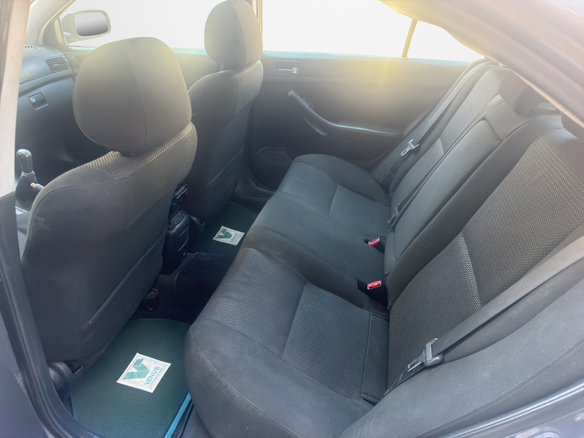 Toyota Avensis 1.6 2006 - 14