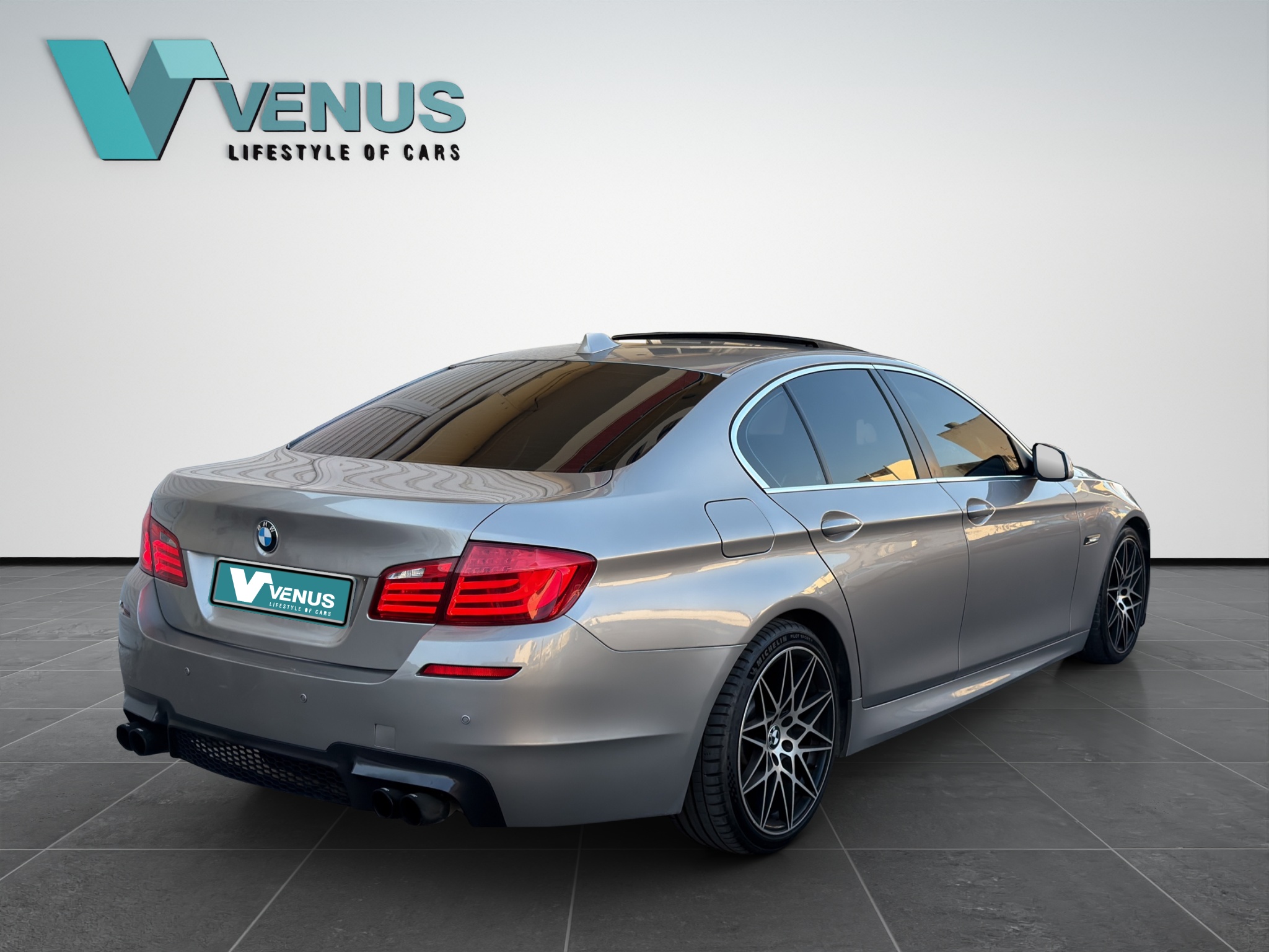 BMW 520i Look M Automatic 2012 - 4