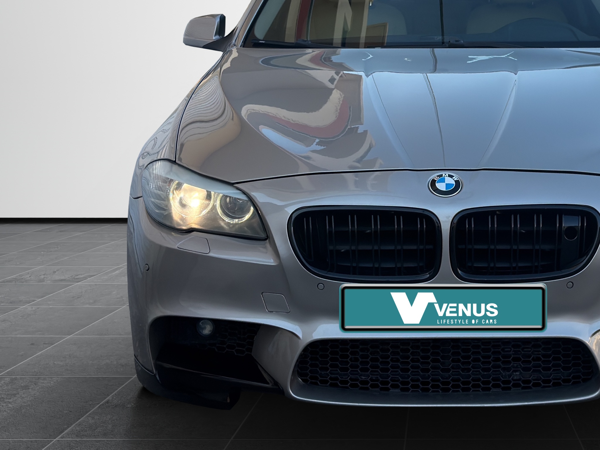 BMW 520i Look M Automatic 2012 - 9