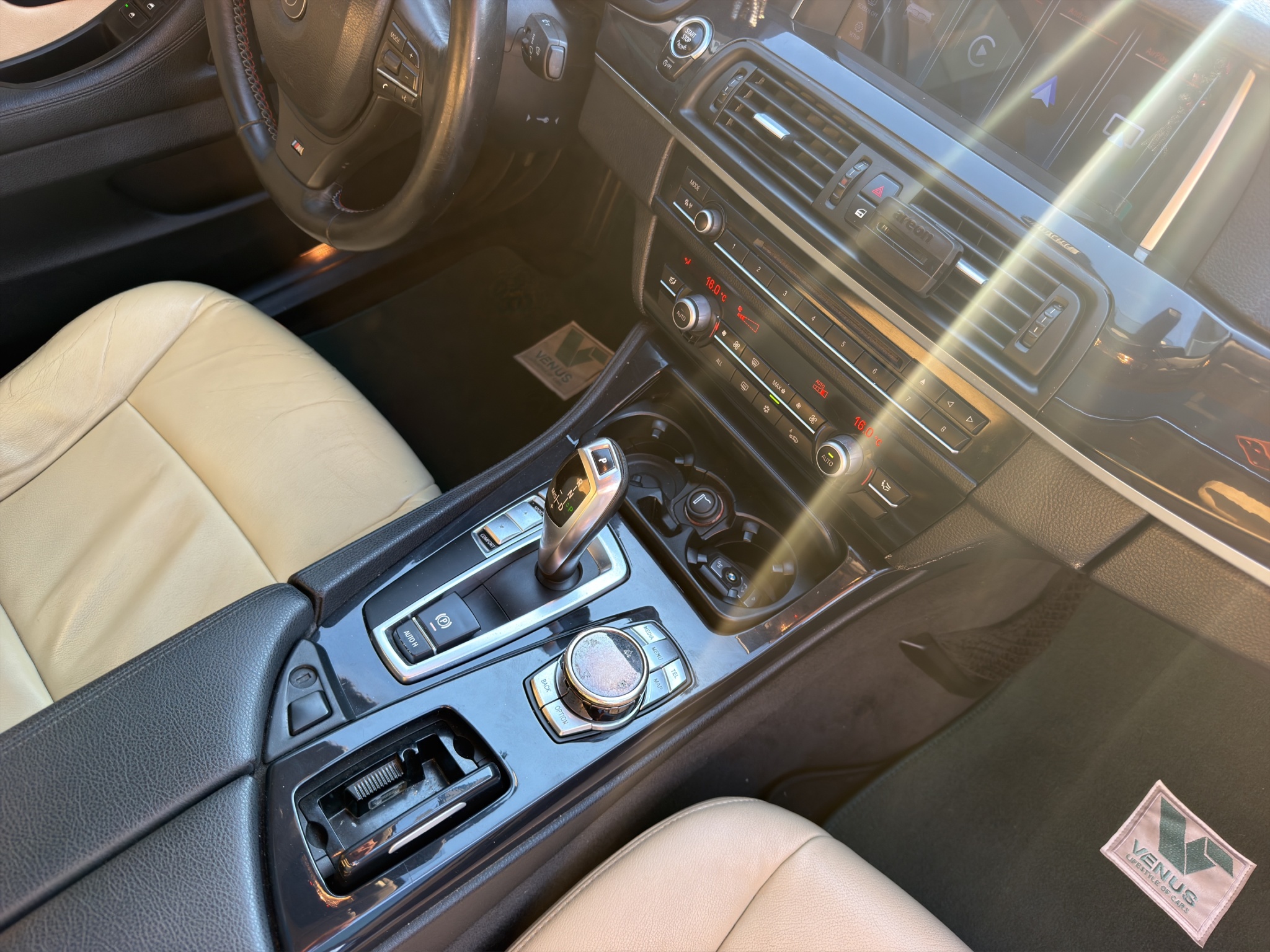 BMW 520i Look M Automatic 2012 - 17