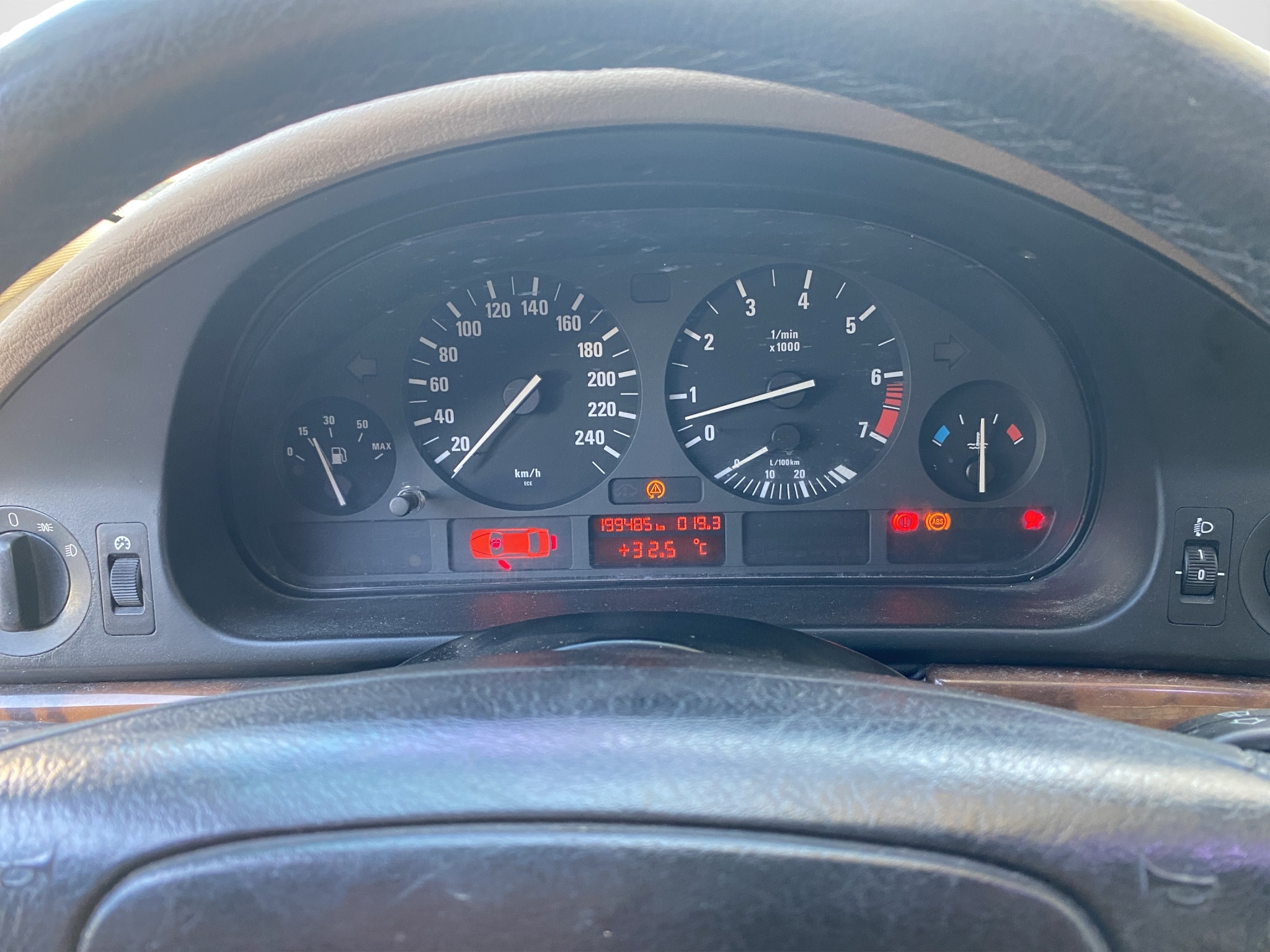 BMW 520i Executive 2001 - 13