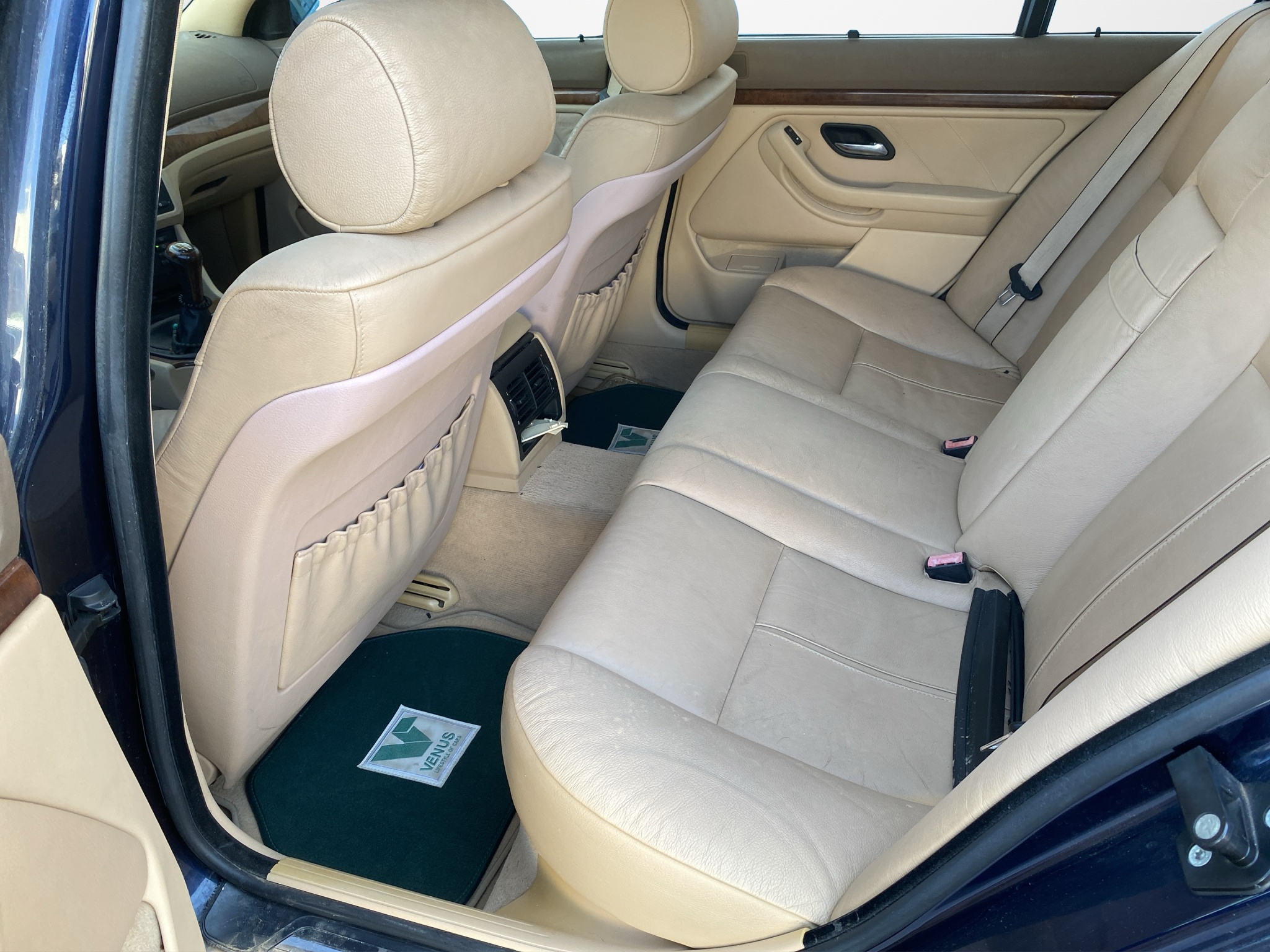 BMW 520i Executive 2001 - 15