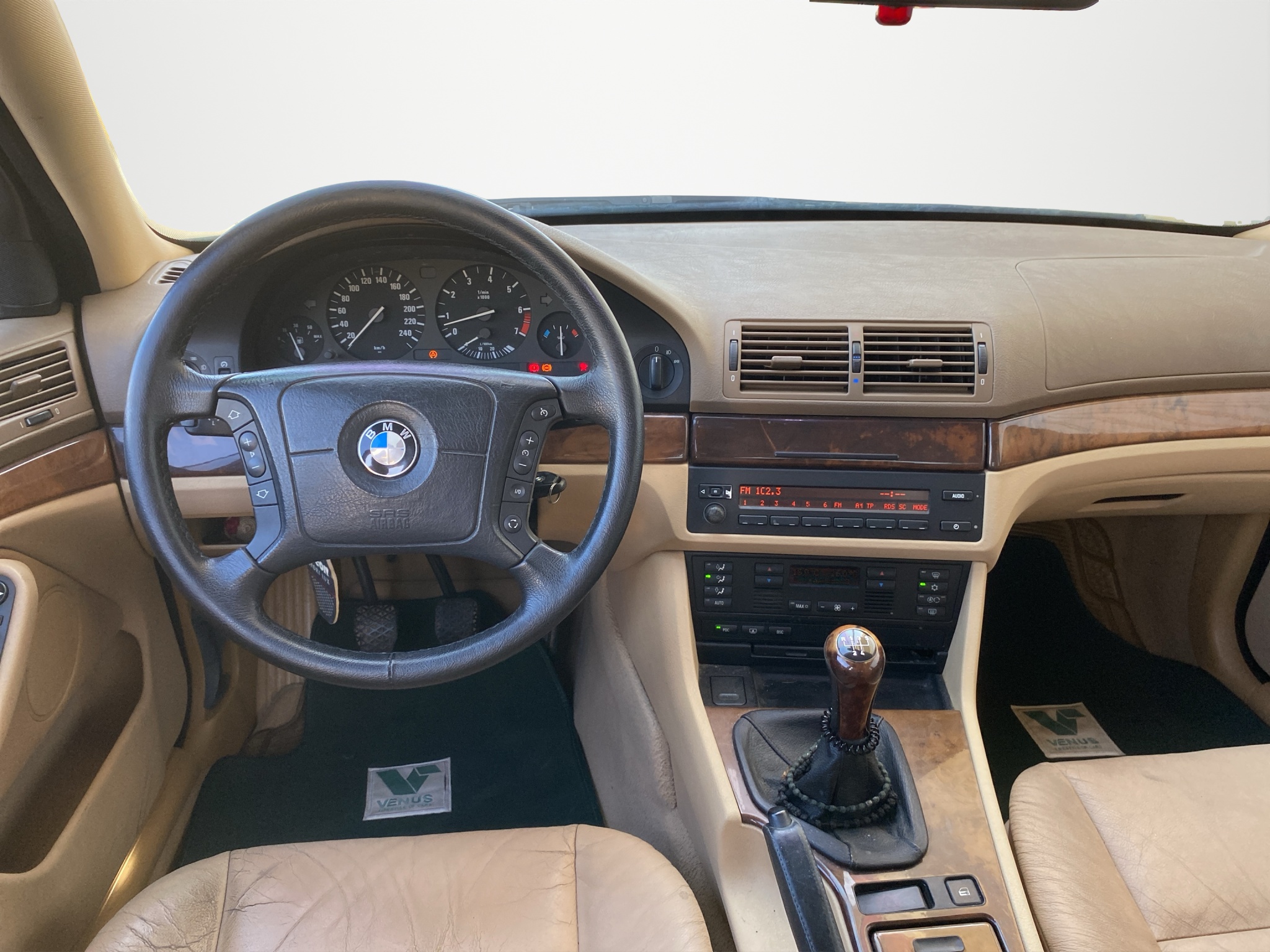 BMW 520i Executive 2001 - 16