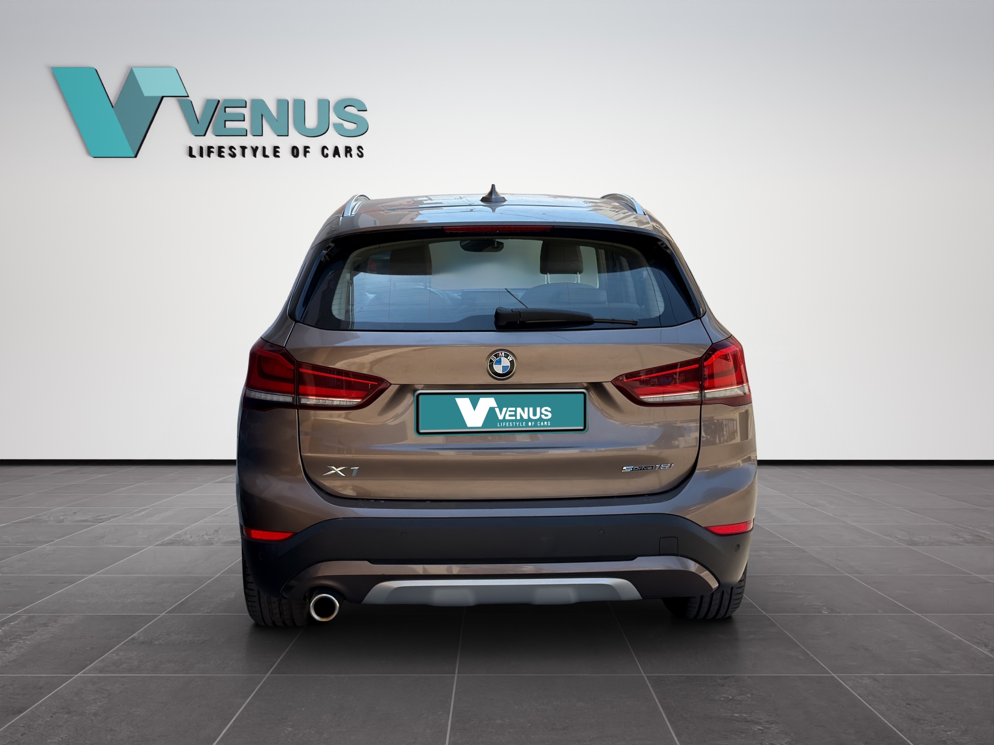 BMW X1 sDrive18i Automatic Facelift 2020  - 6