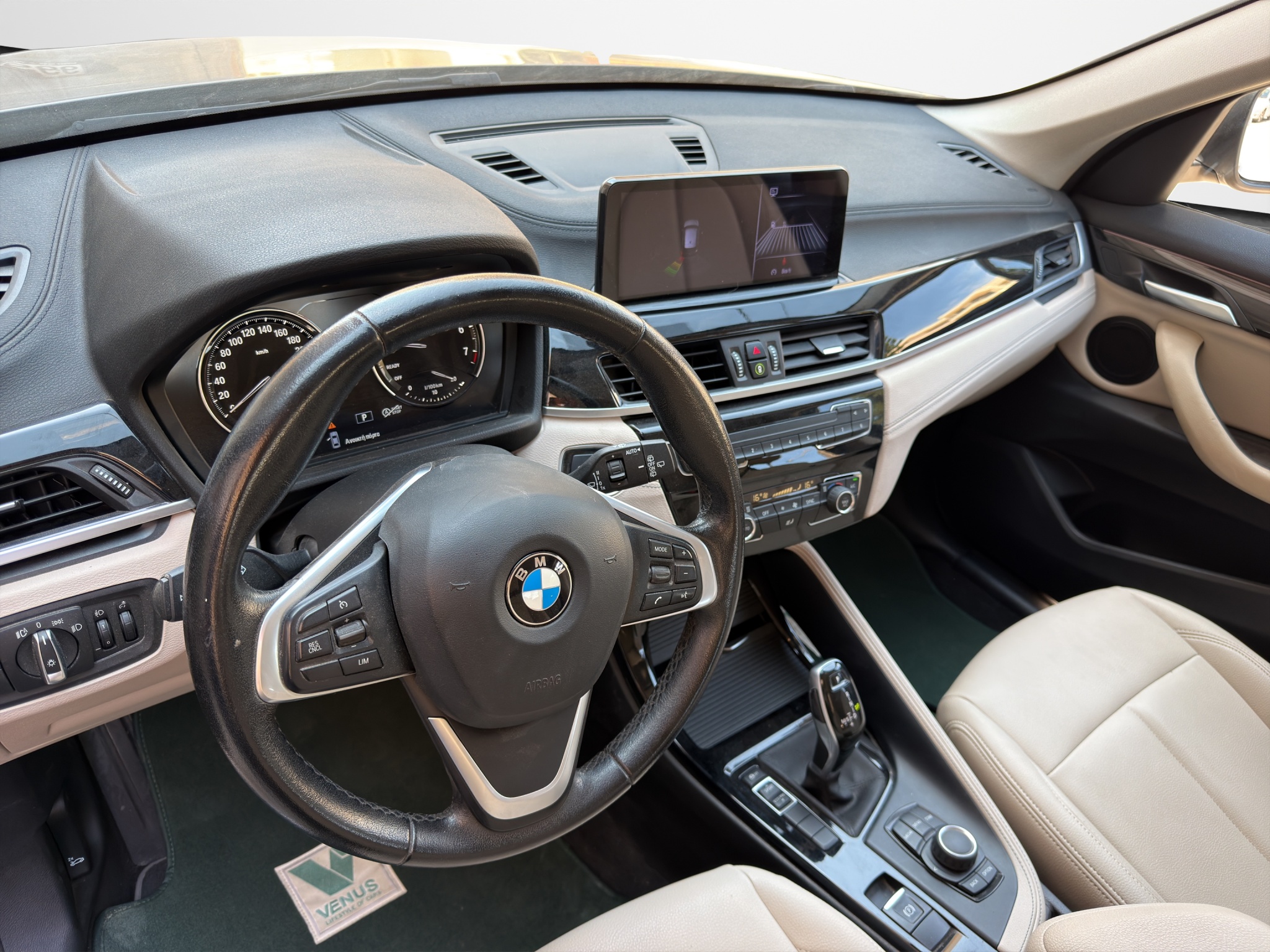 BMW X1 sDrive18i Automatic Facelift 2020  - 12