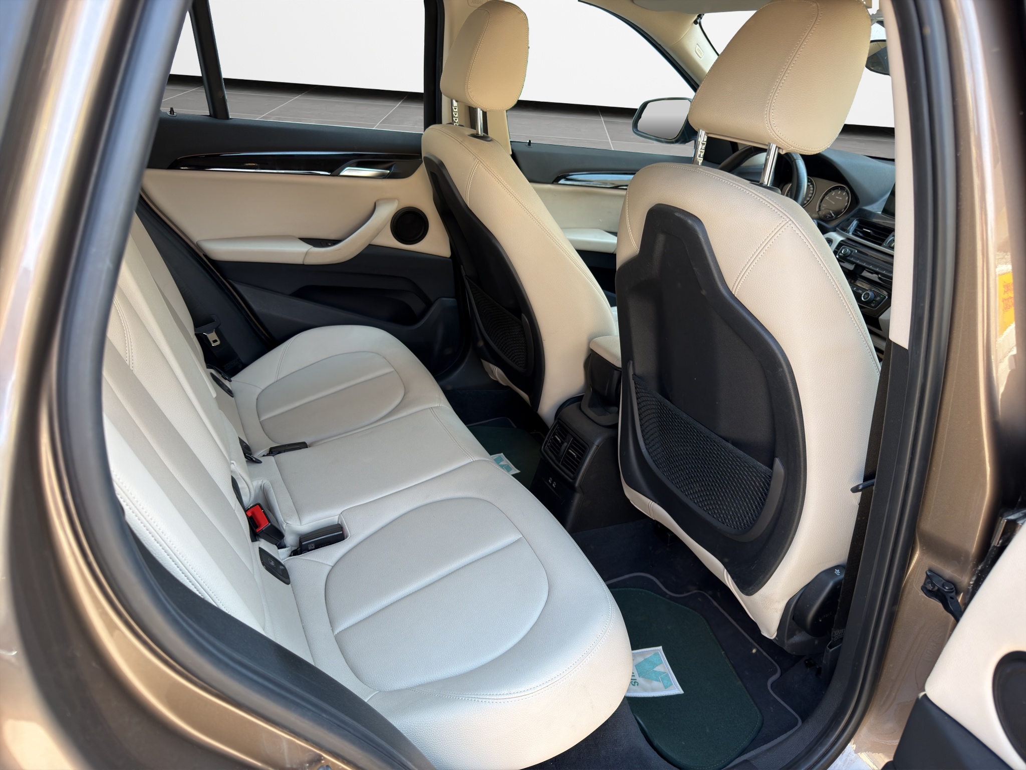BMW X1 sDrive18i Automatic Facelift 2020  - 20