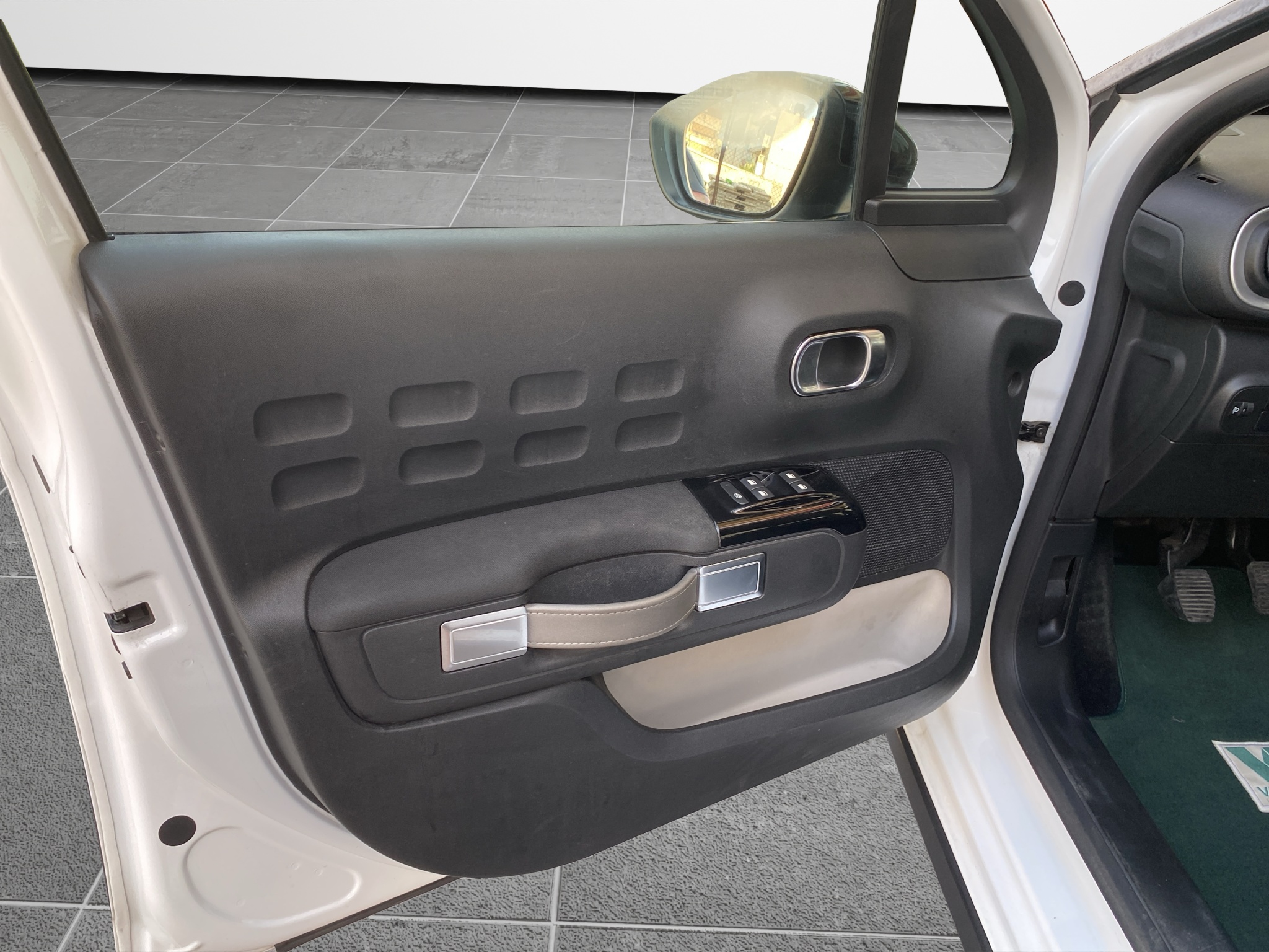 Citroen C3 DS 1.5 BlueHDi Feel Edition Diesel 2022 - 14