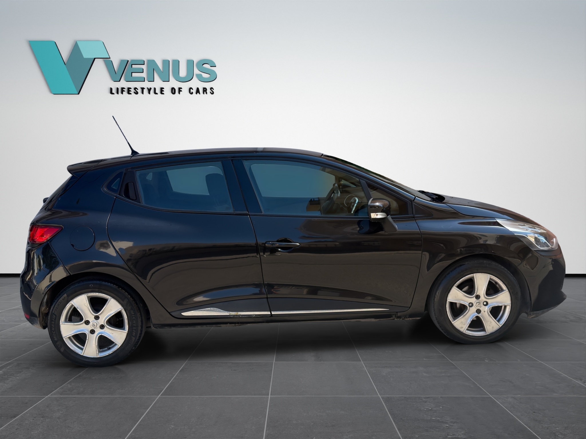 Renault Clio 1.5 dCi Expression Diesel 2013 - 7