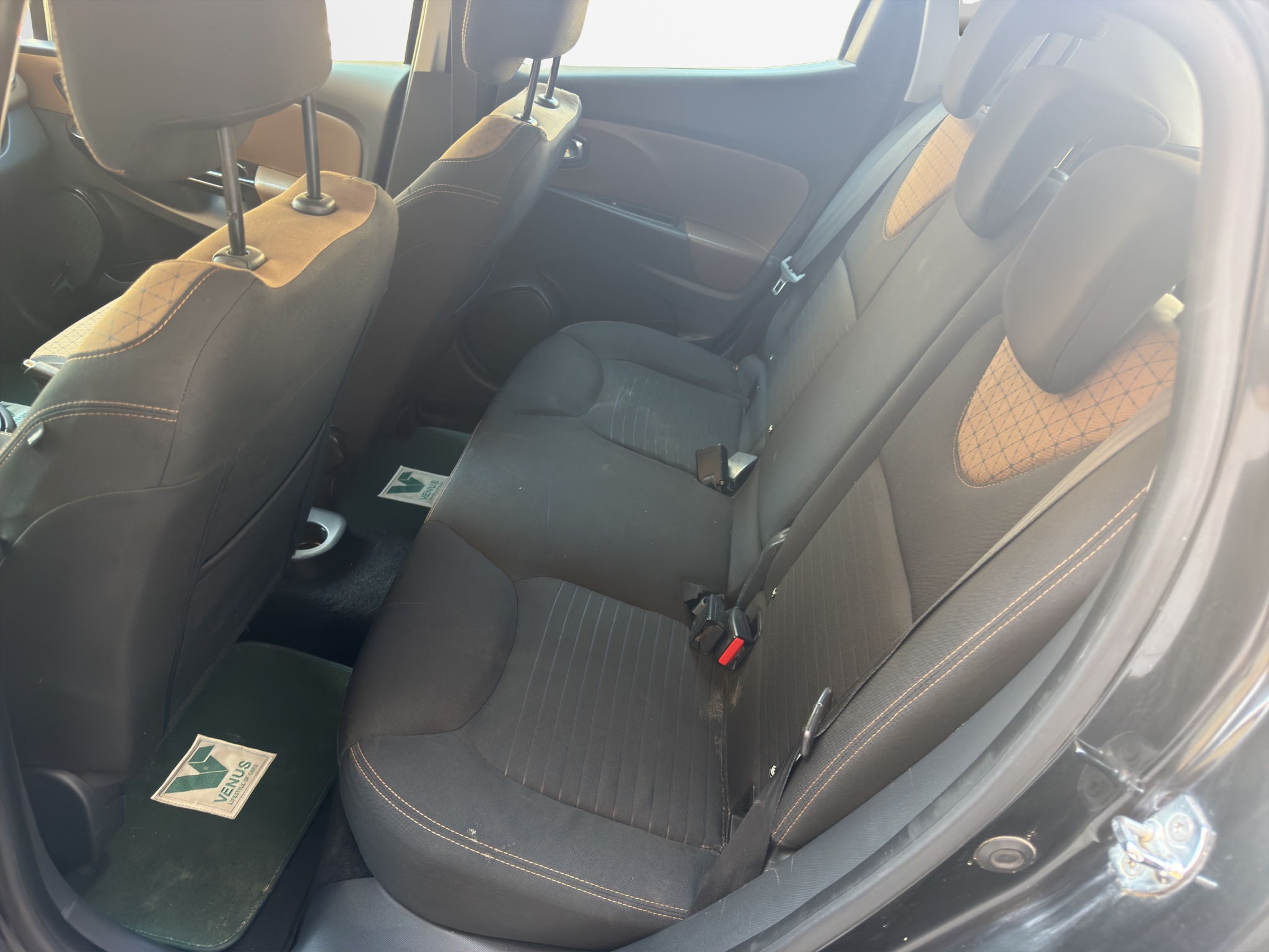 Renault Clio 1.5 dCi Expression Diesel 2013 - 14