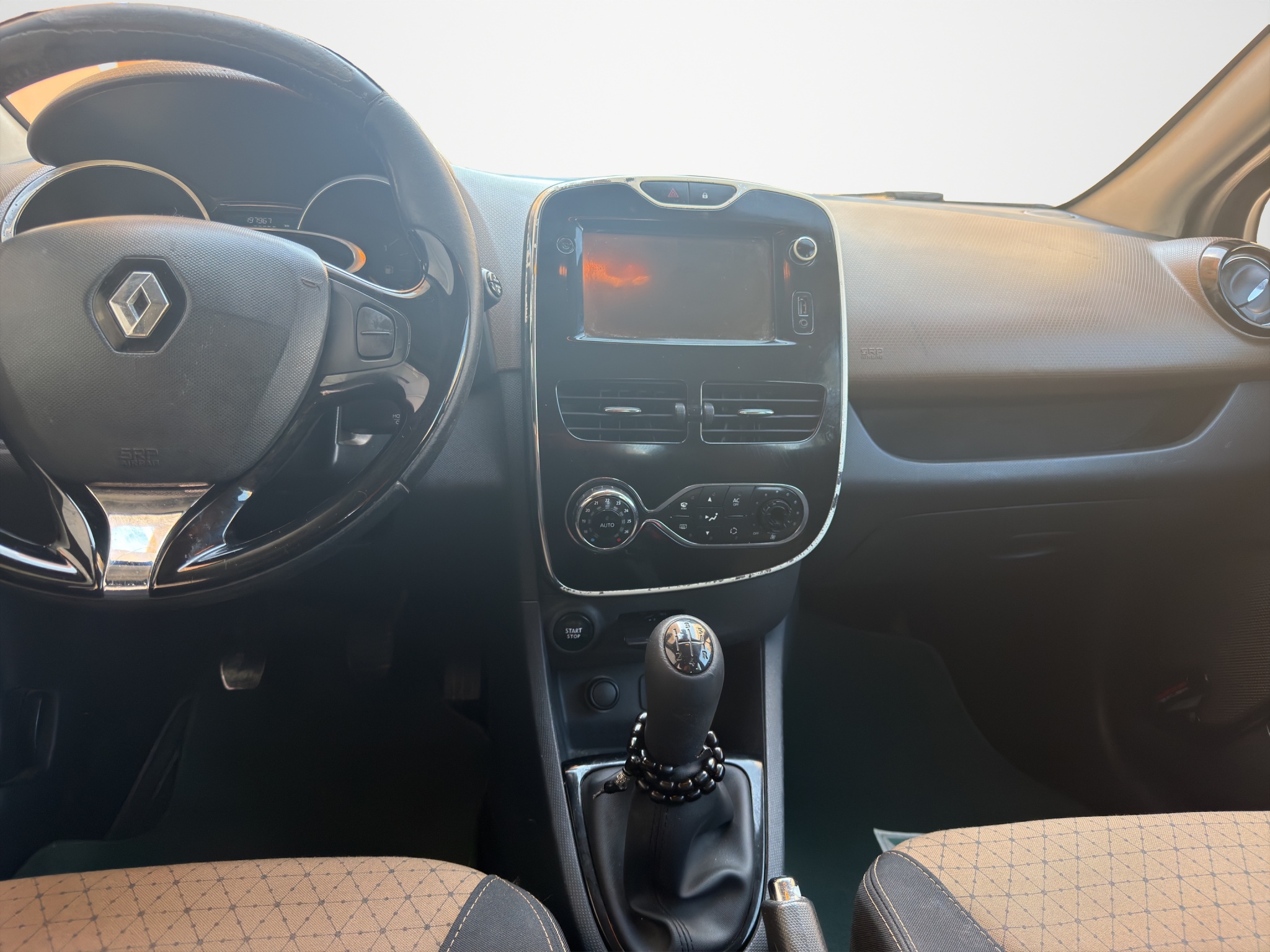 Renault Clio 1.5 dCi Expression Diesel 2013 - 15