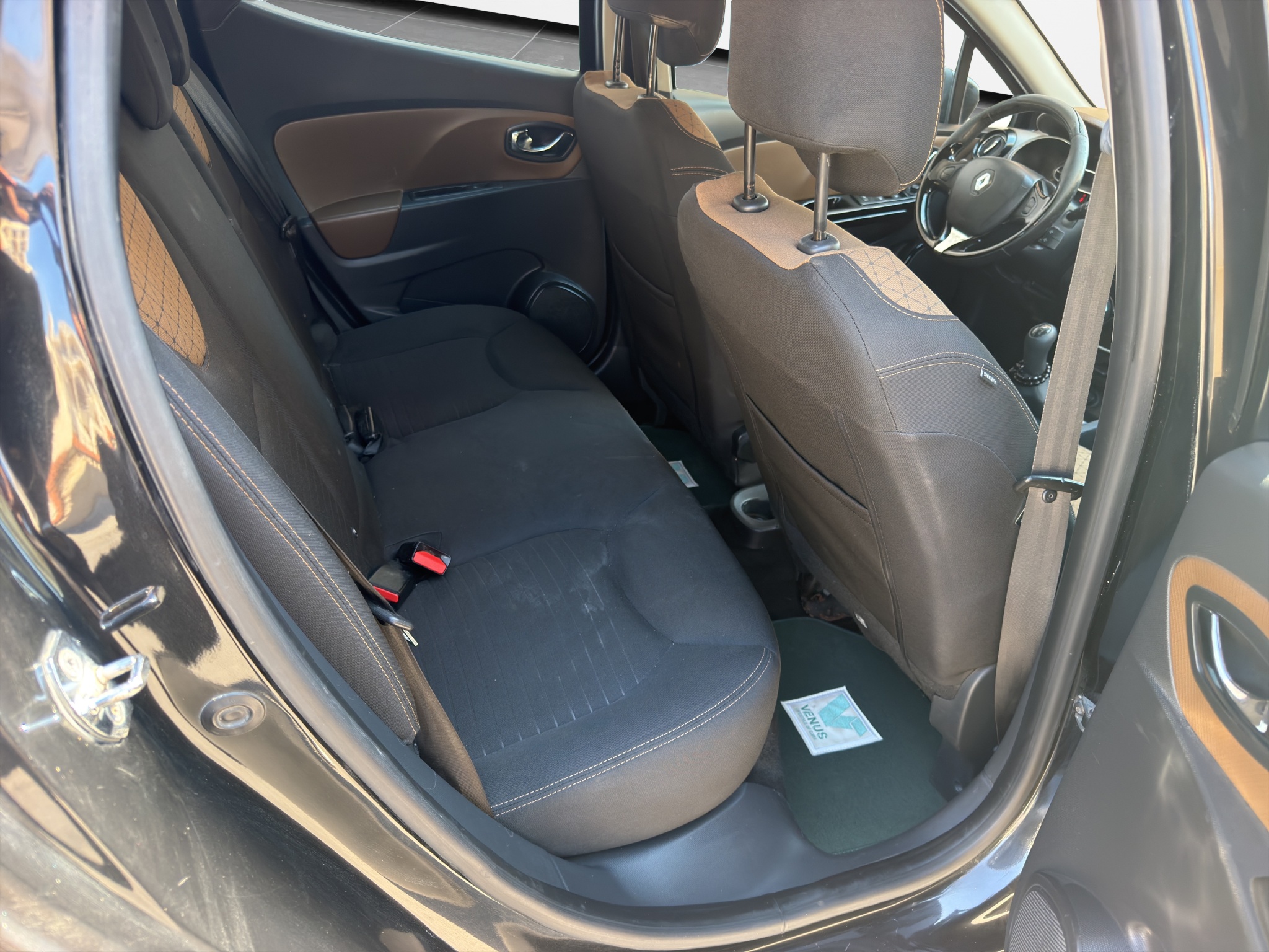 Renault Clio 1.5 dCi Expression Diesel 2013 - 19