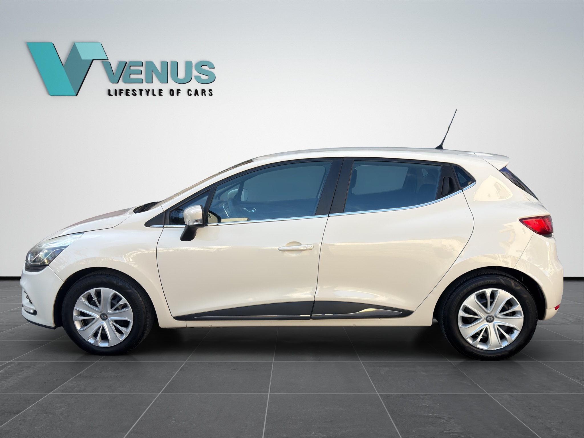 Renault Clio 1.5 dCi Diesel 2018 - 8