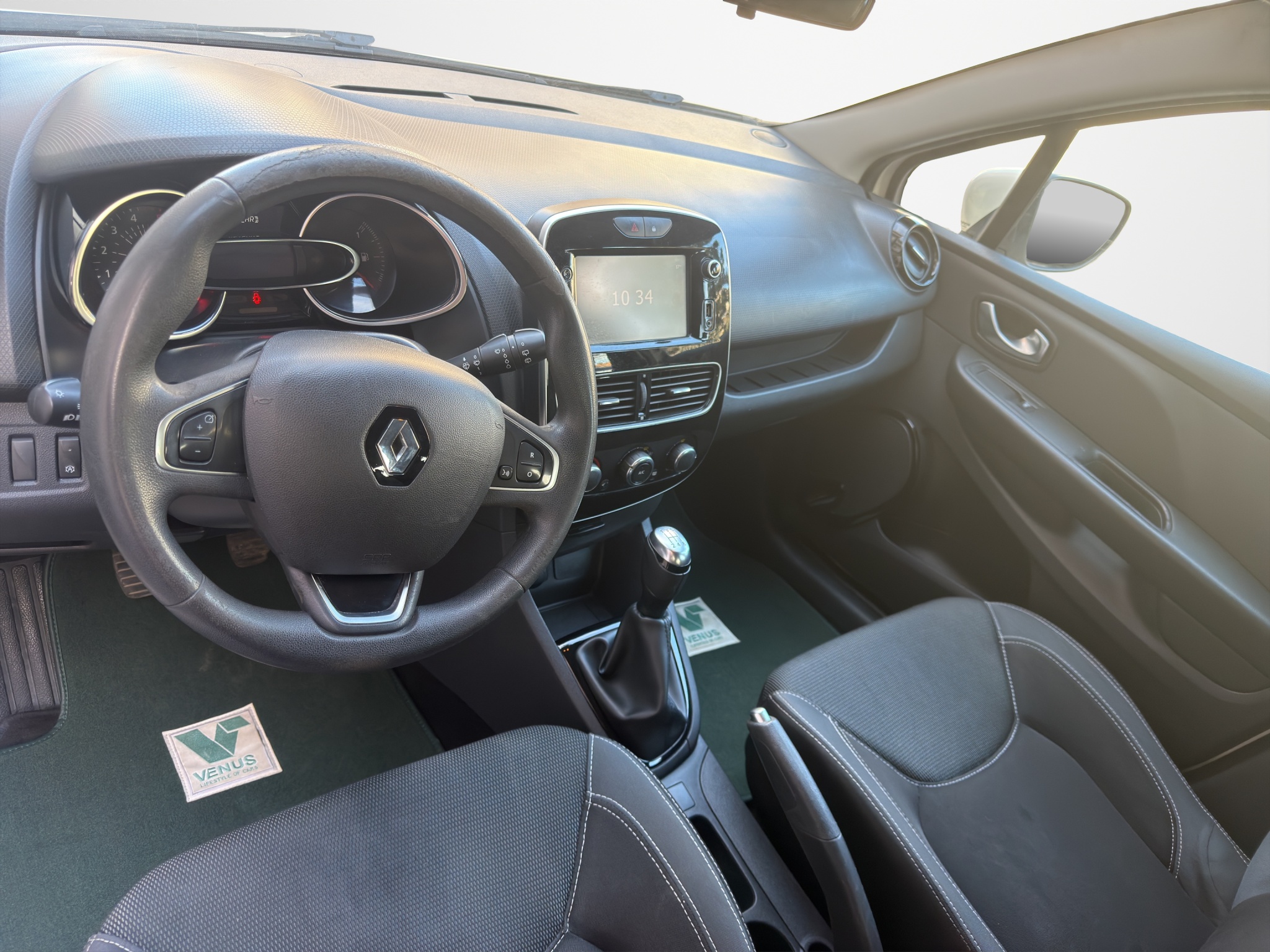 Renault Clio 1.5 dCi Diesel 2018 - 12