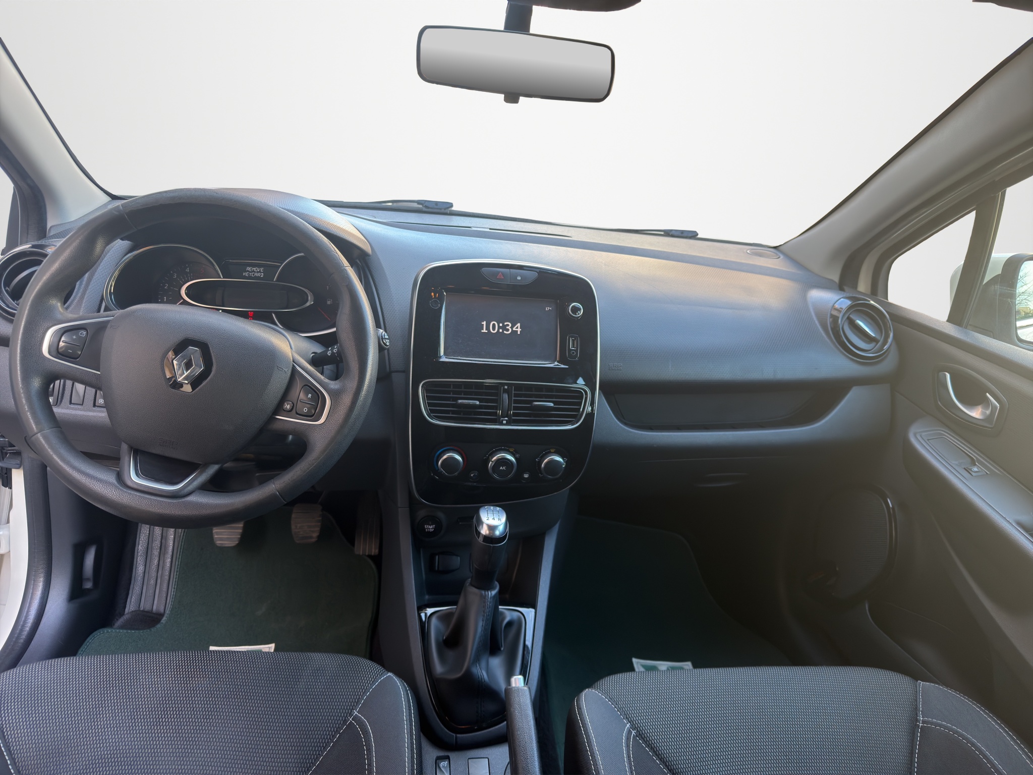 Renault Clio 1.5 dCi Diesel 2018 - 16