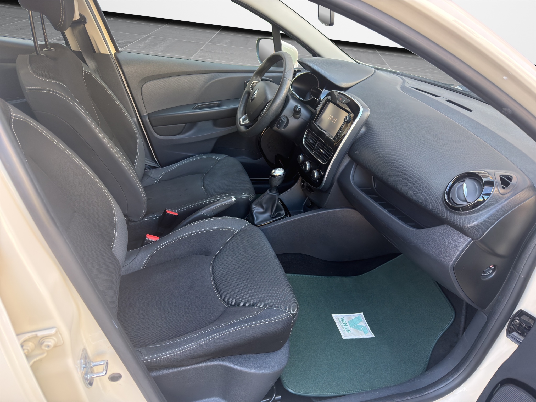 Renault Clio 1.5 dCi Diesel 2018 - 18