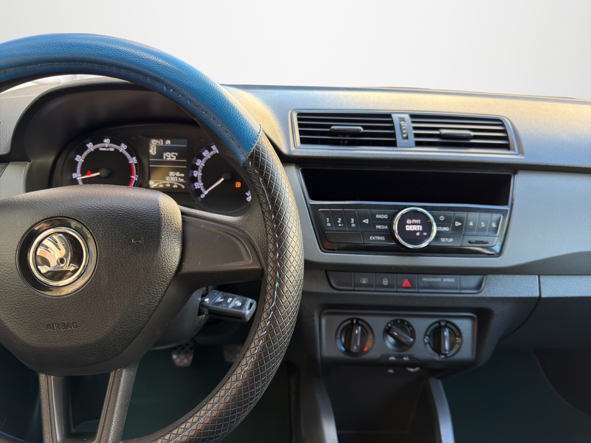 Skoda Fabia 1.0 MPI 2019 - 17