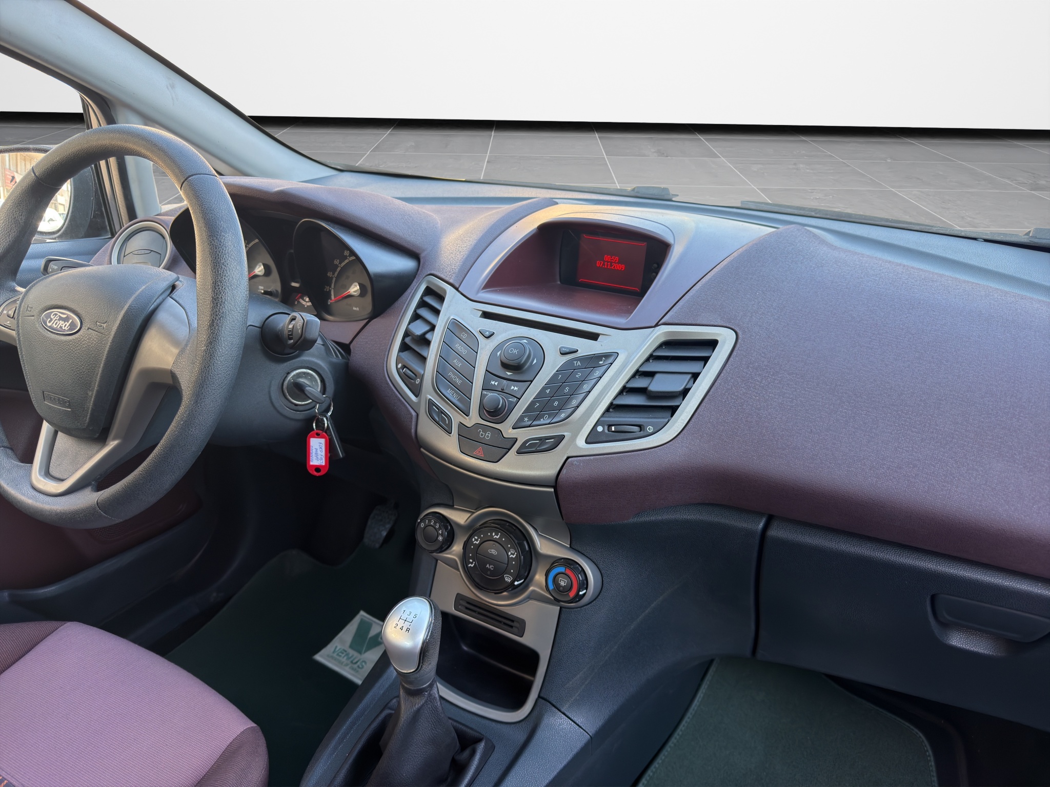 Ford Fiesta 1.4 Trend 2010 - 17