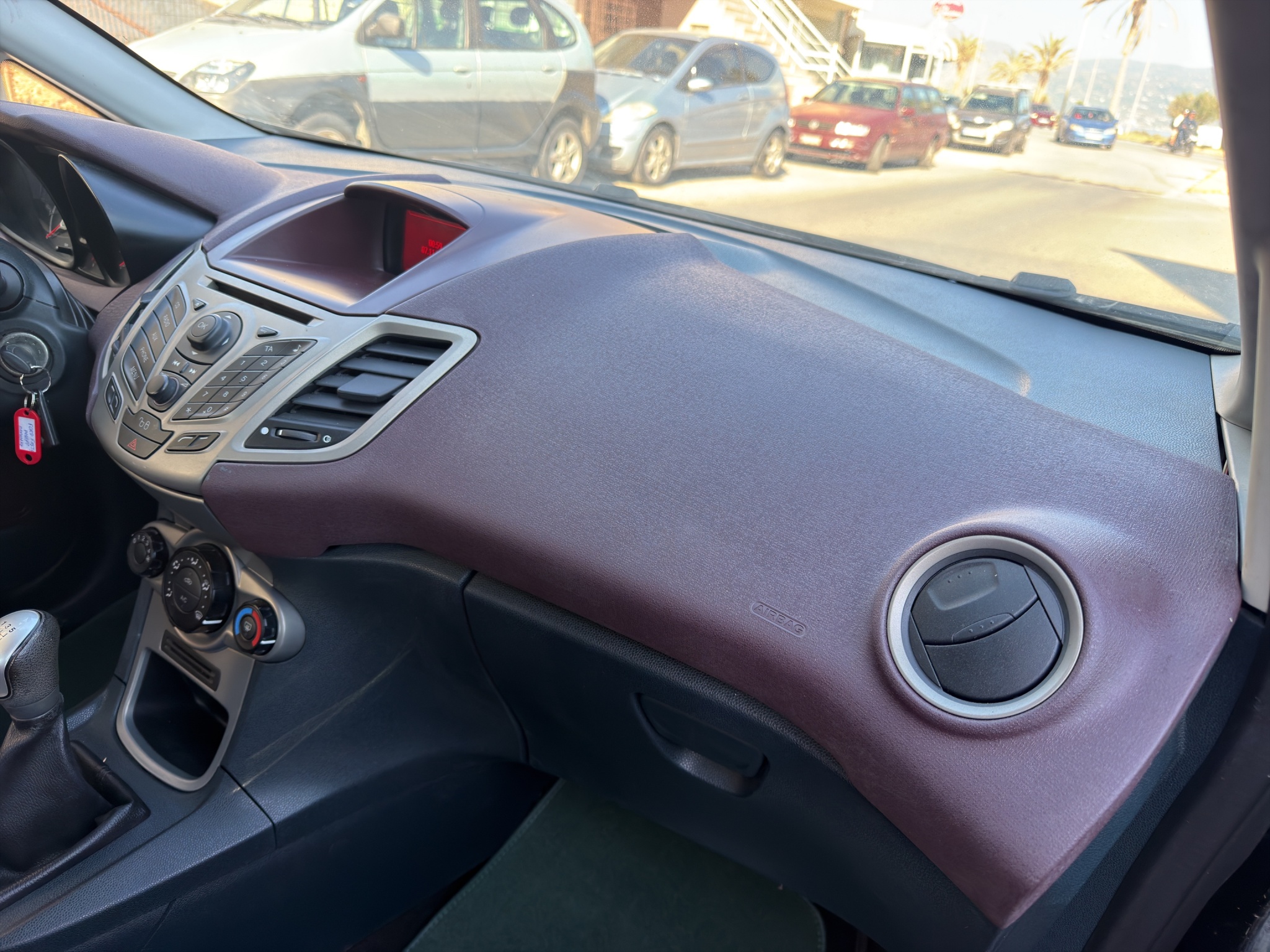 Ford Fiesta 1.4 Trend 2010 - 18