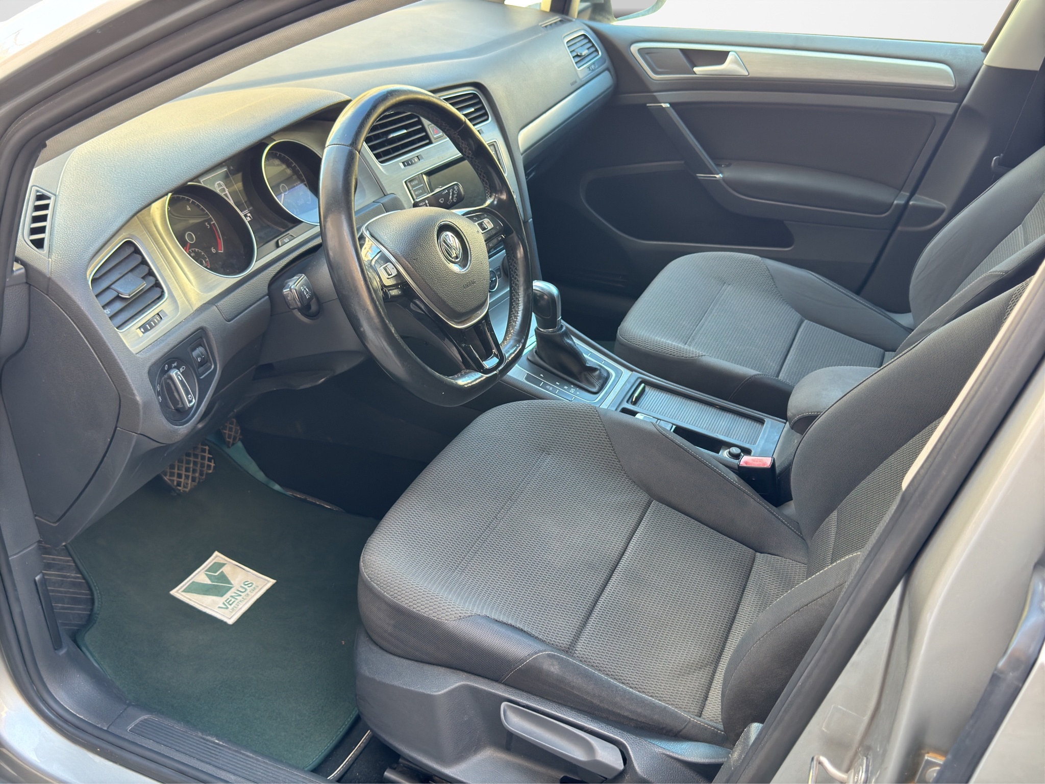 VW Golf DSG TDI Automatic Diesel 2014 - 11