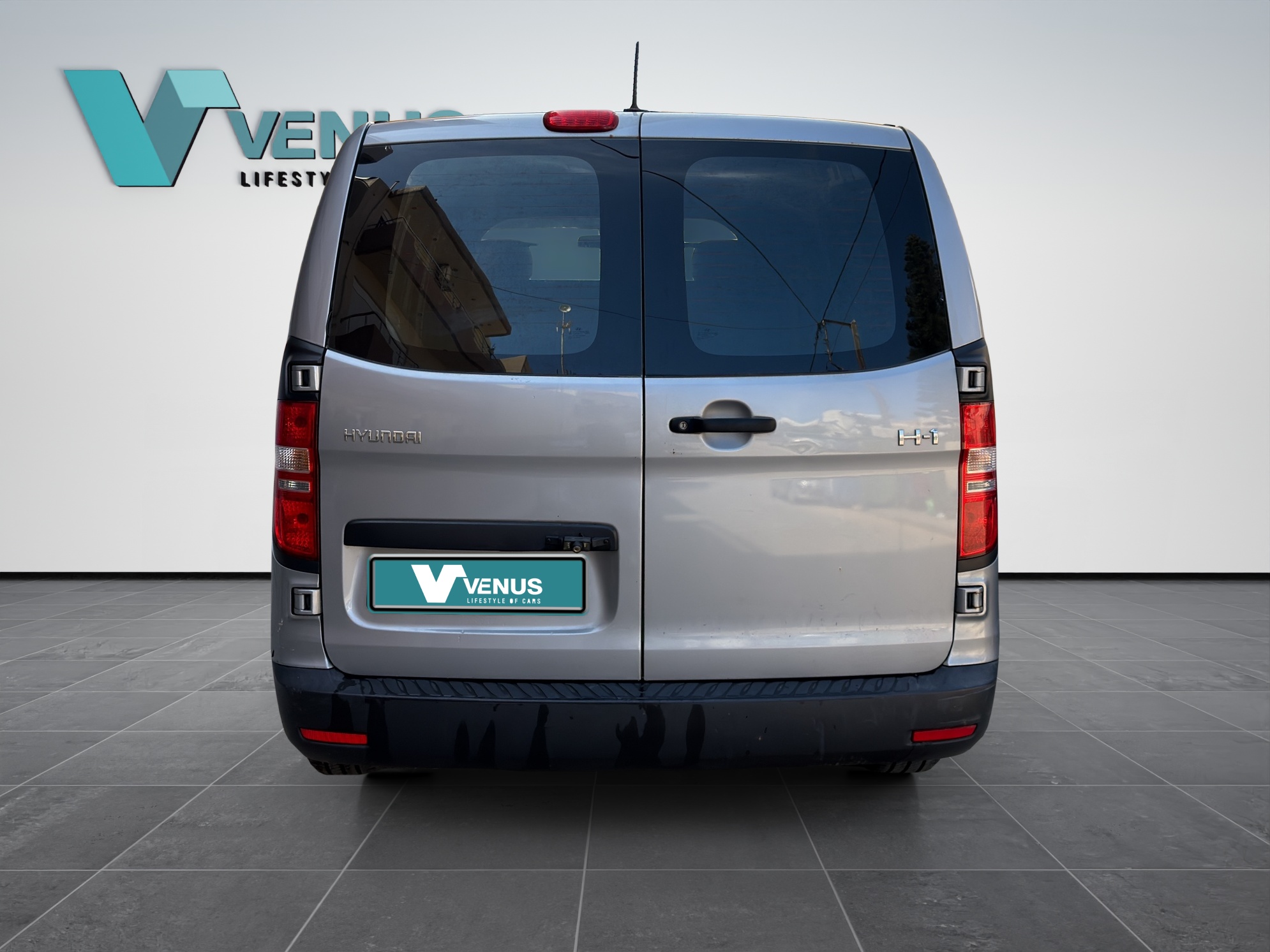 Hyundai H1 2.5 CRDi Van Diesel Grey 2016  - 6