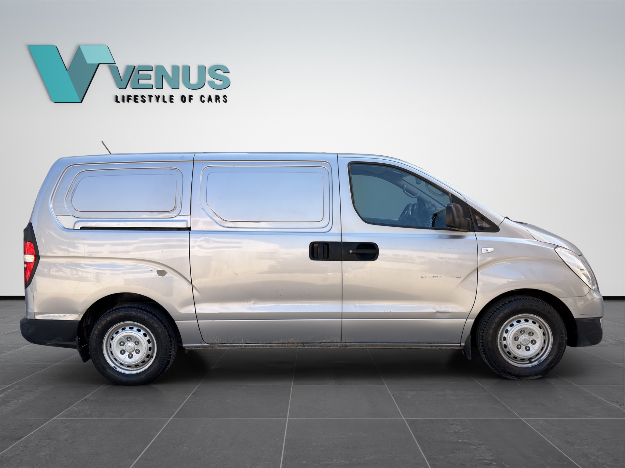 Hyundai H1 2.5 CRDi Van Diesel Grey 2016  - 7