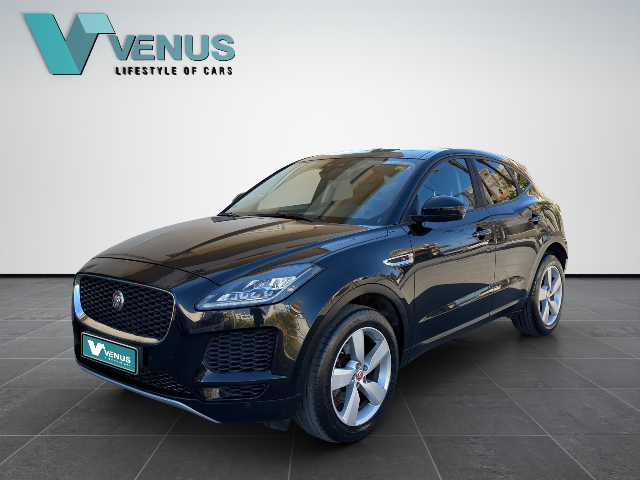 Jaguar E-PACE R-Dynamic 180 4χ4 SE Sport Edition Panorama Automatic Diesel 2018 - 