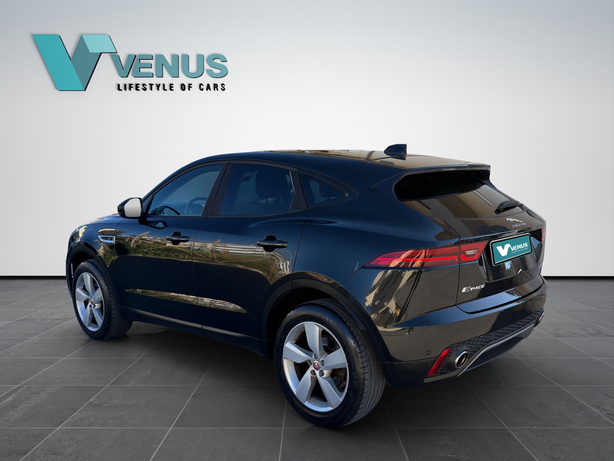 Jaguar E-PACE R-Dynamic 180 4χ4 SE Sport Edition Panorama Automatic Diesel 2018 - 3