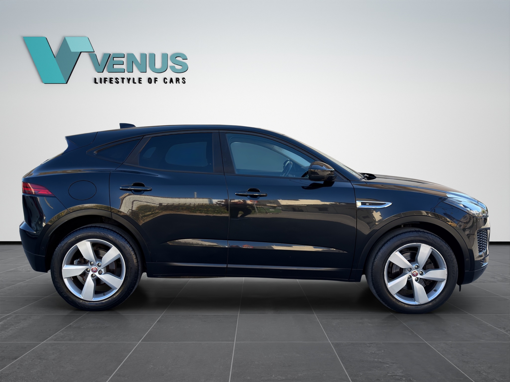 Jaguar E-PACE R-Dynamic 180 4χ4 SE Sport Edition Panorama Automatic Diesel 2018 - 7