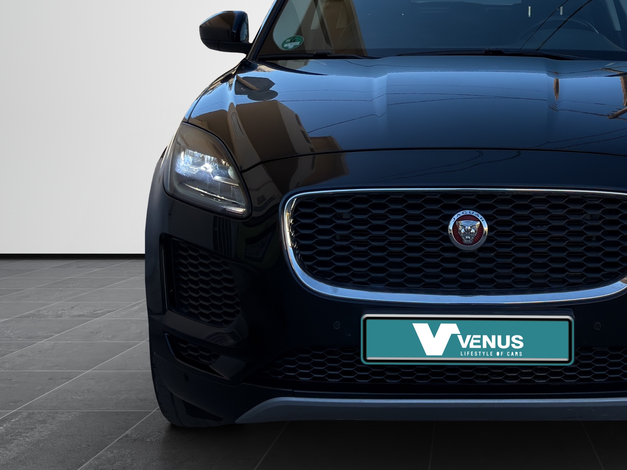 Jaguar E-PACE R-Dynamic 180 4χ4 SE Sport Edition Panorama Automatic Diesel 2018 - 9