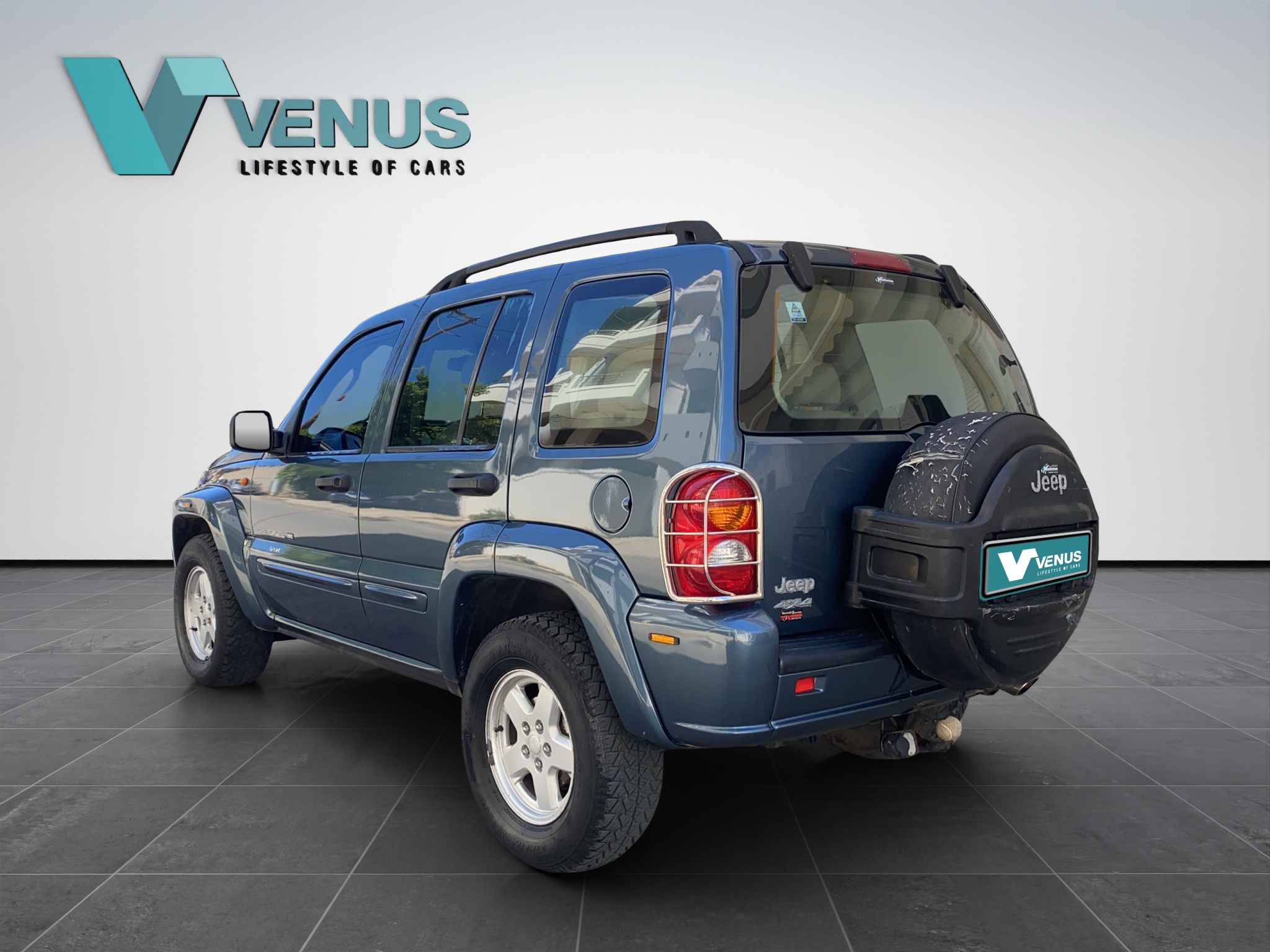 Jeep Cherokee V6 3.7 Automatic 4x4 2002 - 3