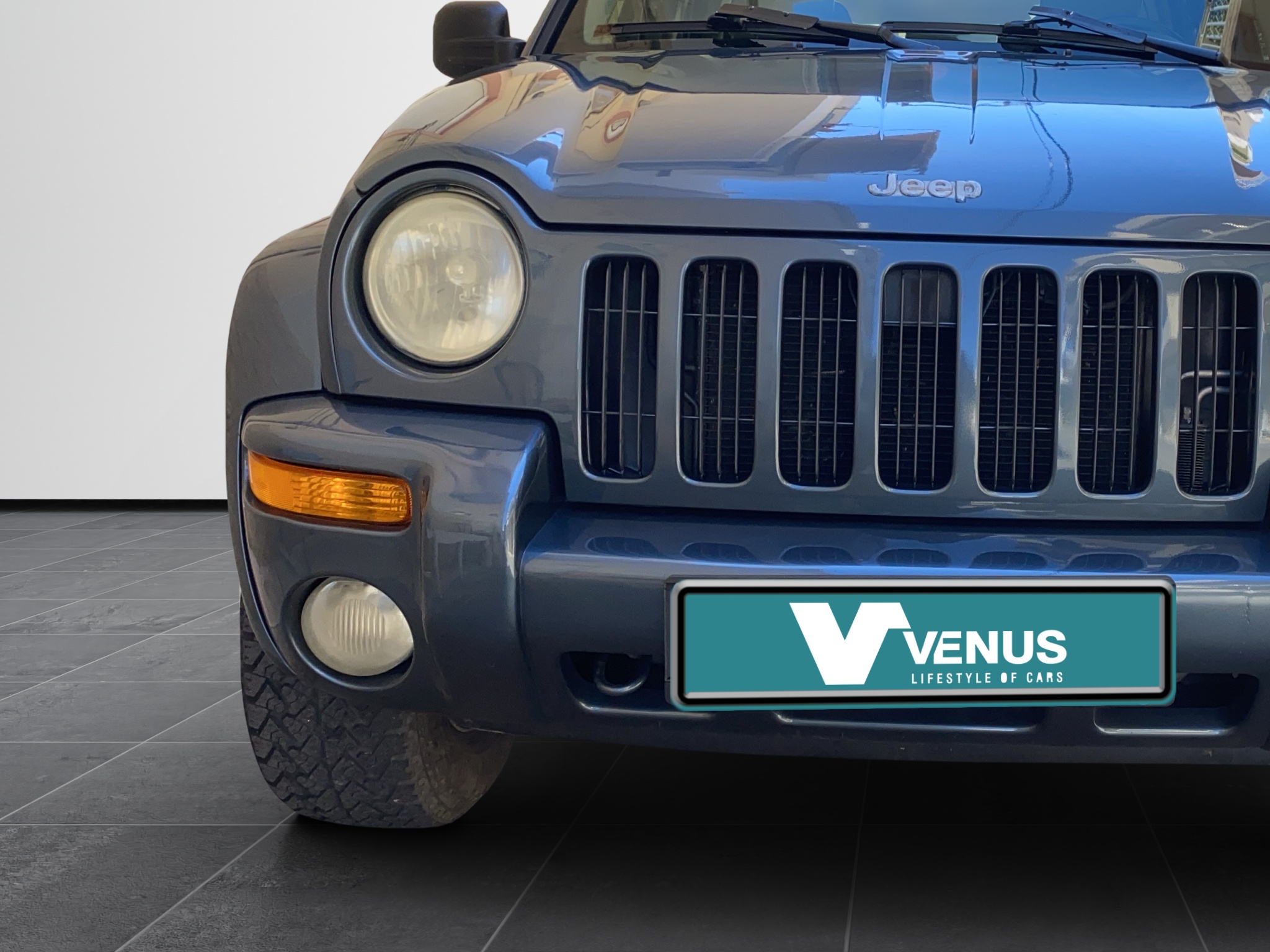 Jeep Cherokee V6 3.7 Automatic 4x4 2002 - 9