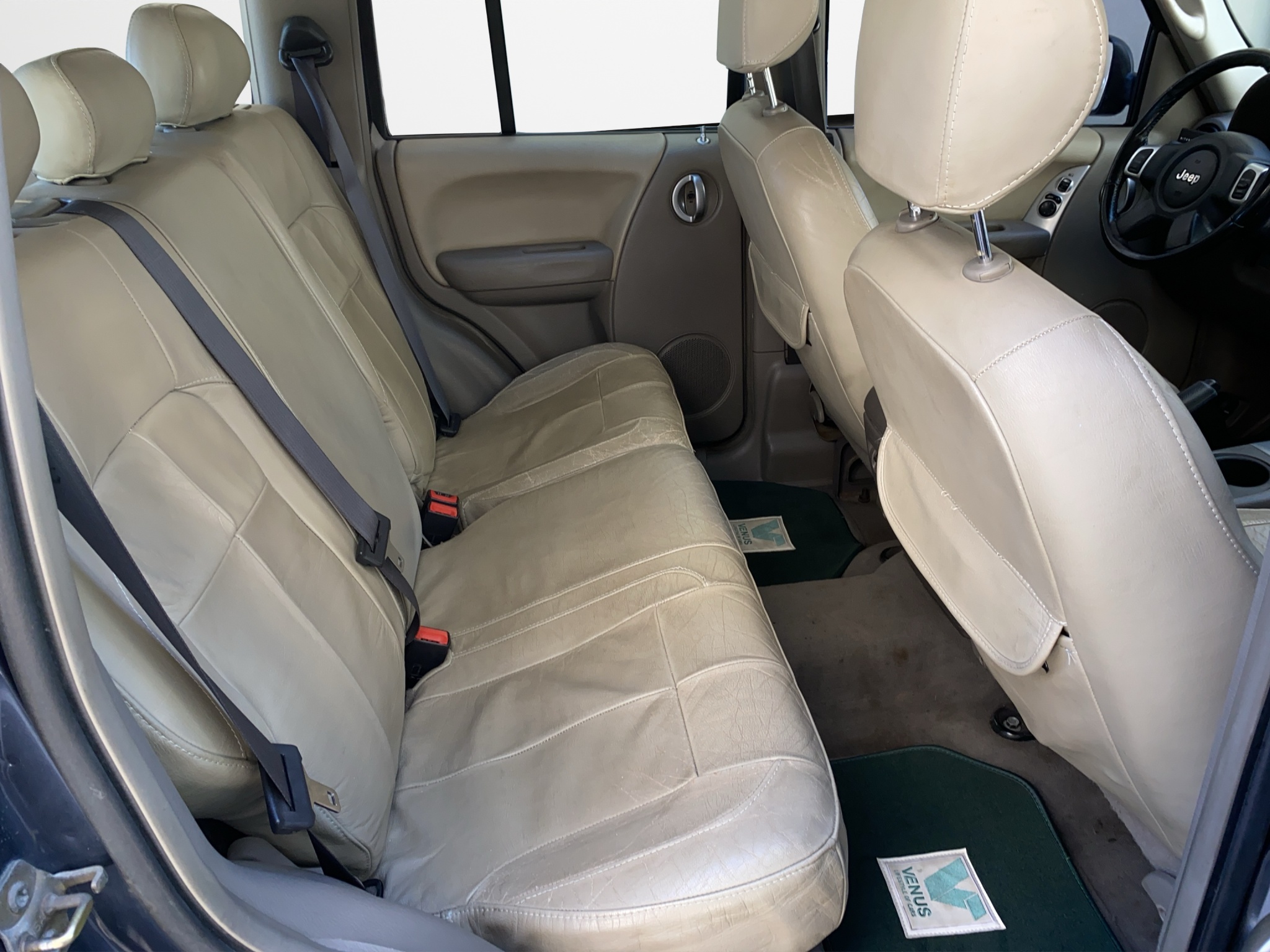 Jeep Cherokee V6 3.7 Automatic 4x4 2002 - 20