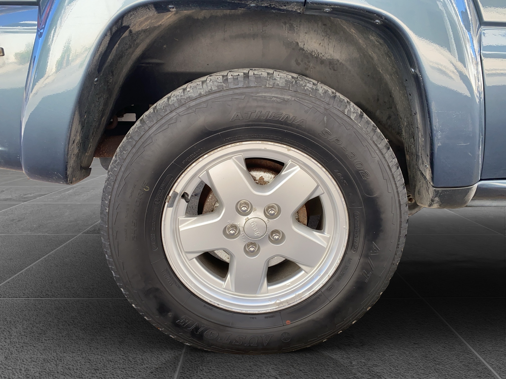 Jeep Cherokee V6 3.7 Automatic 4x4 2002 - 21