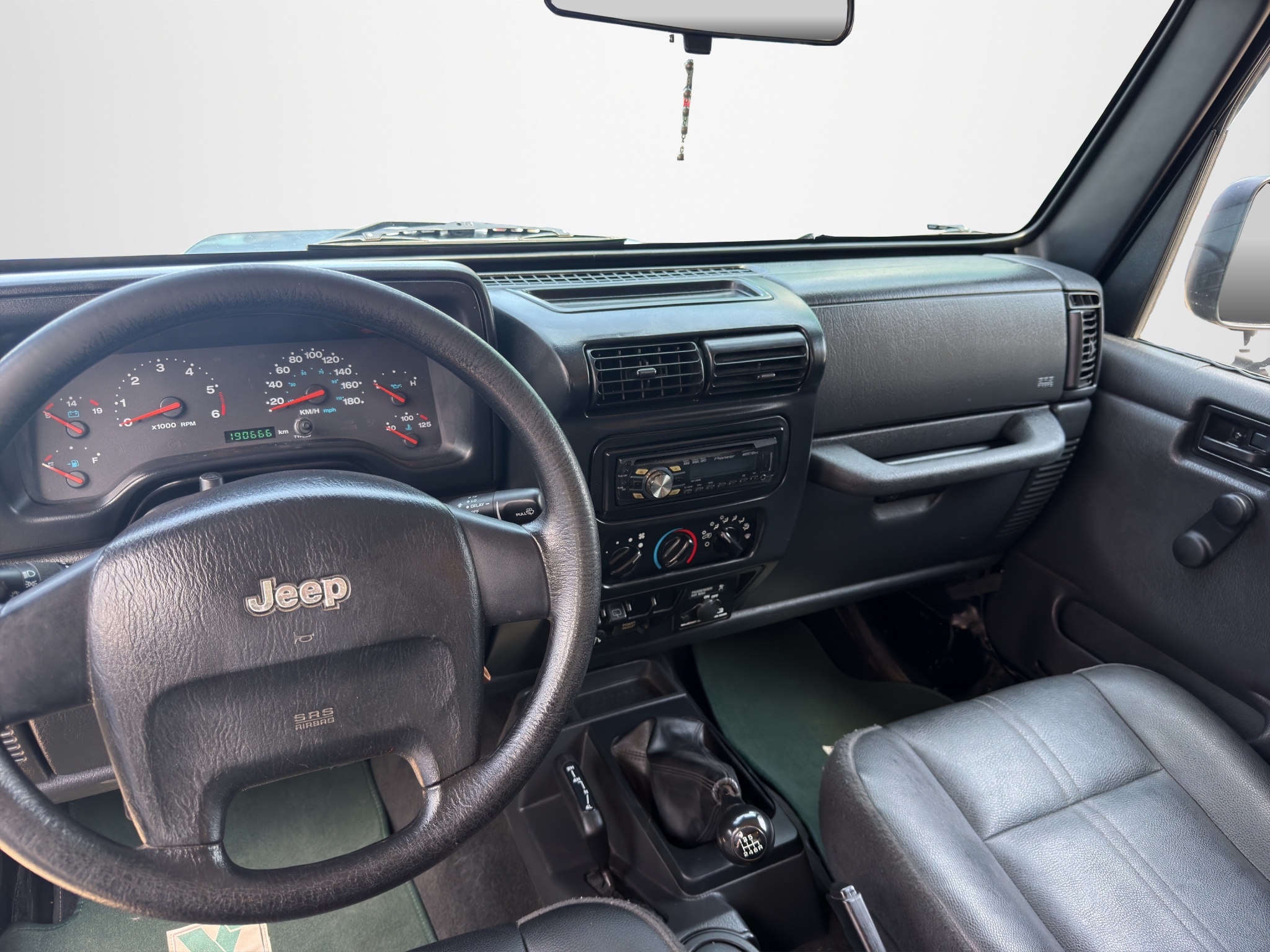 Jeep Wrangler 4x4 Hard/Soft Top 2005 - 16