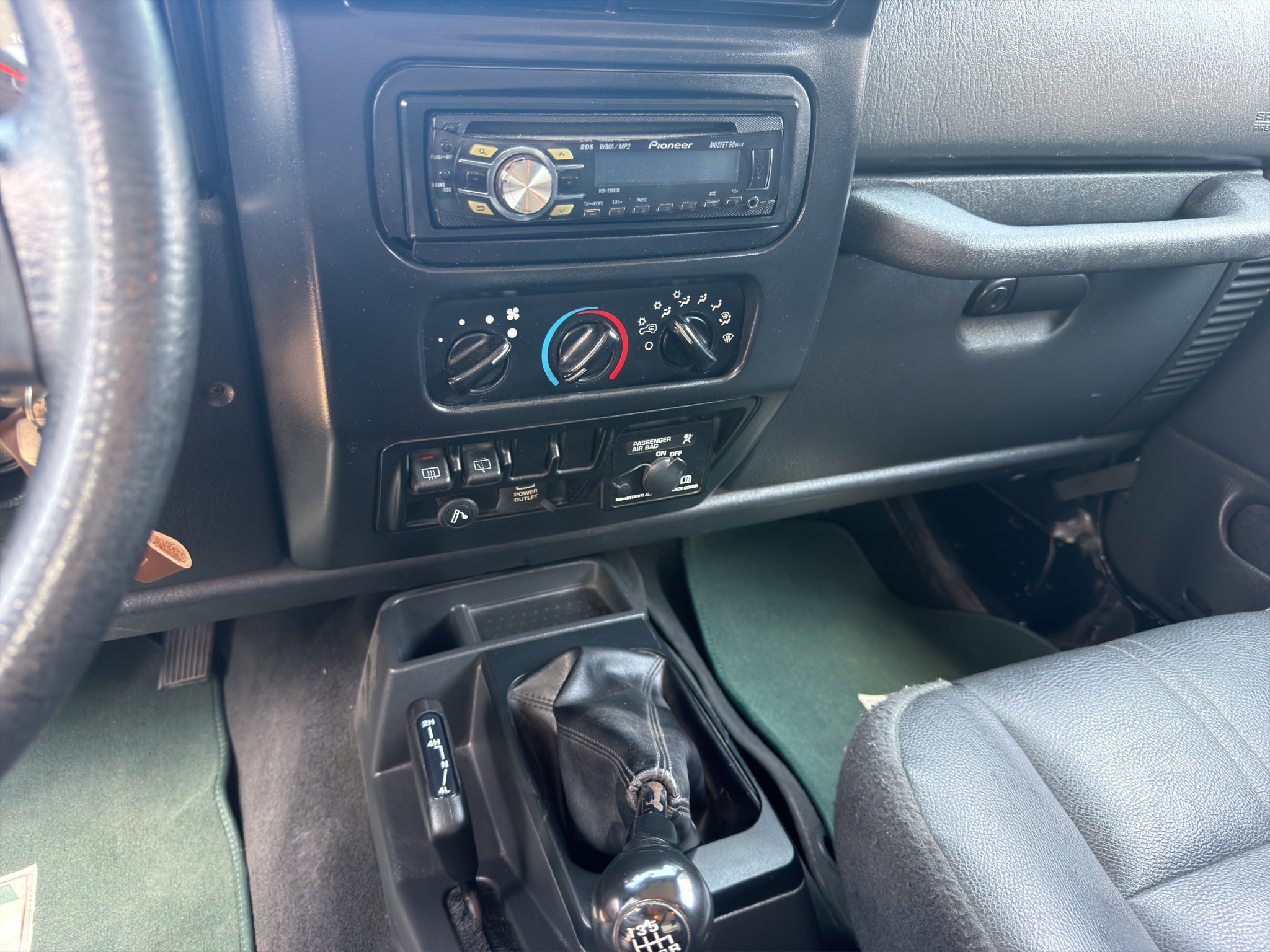 Jeep Wrangler 4x4 Hard/Soft Top 2005 - 17